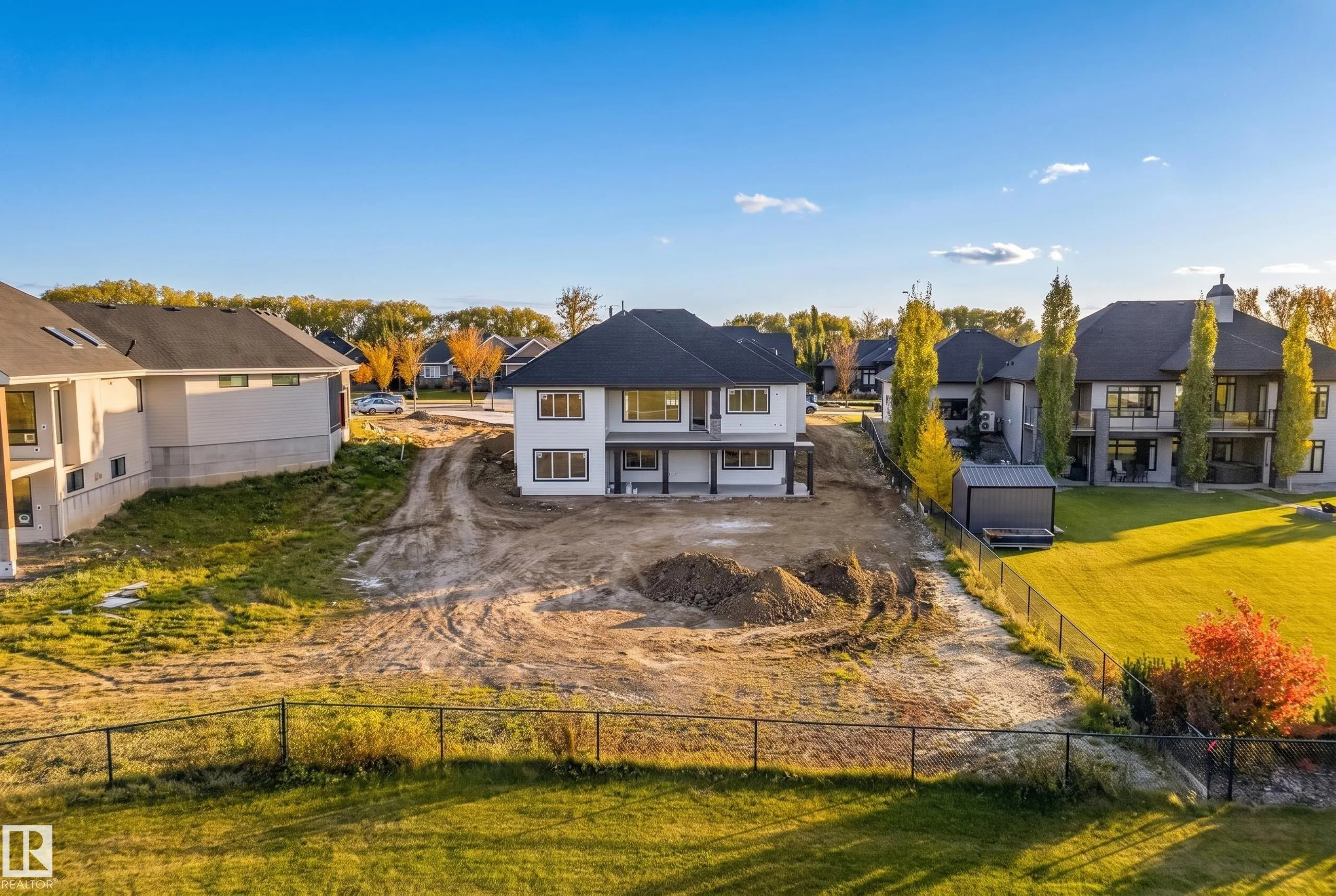 1050 GENESIS LAKE Boulevard