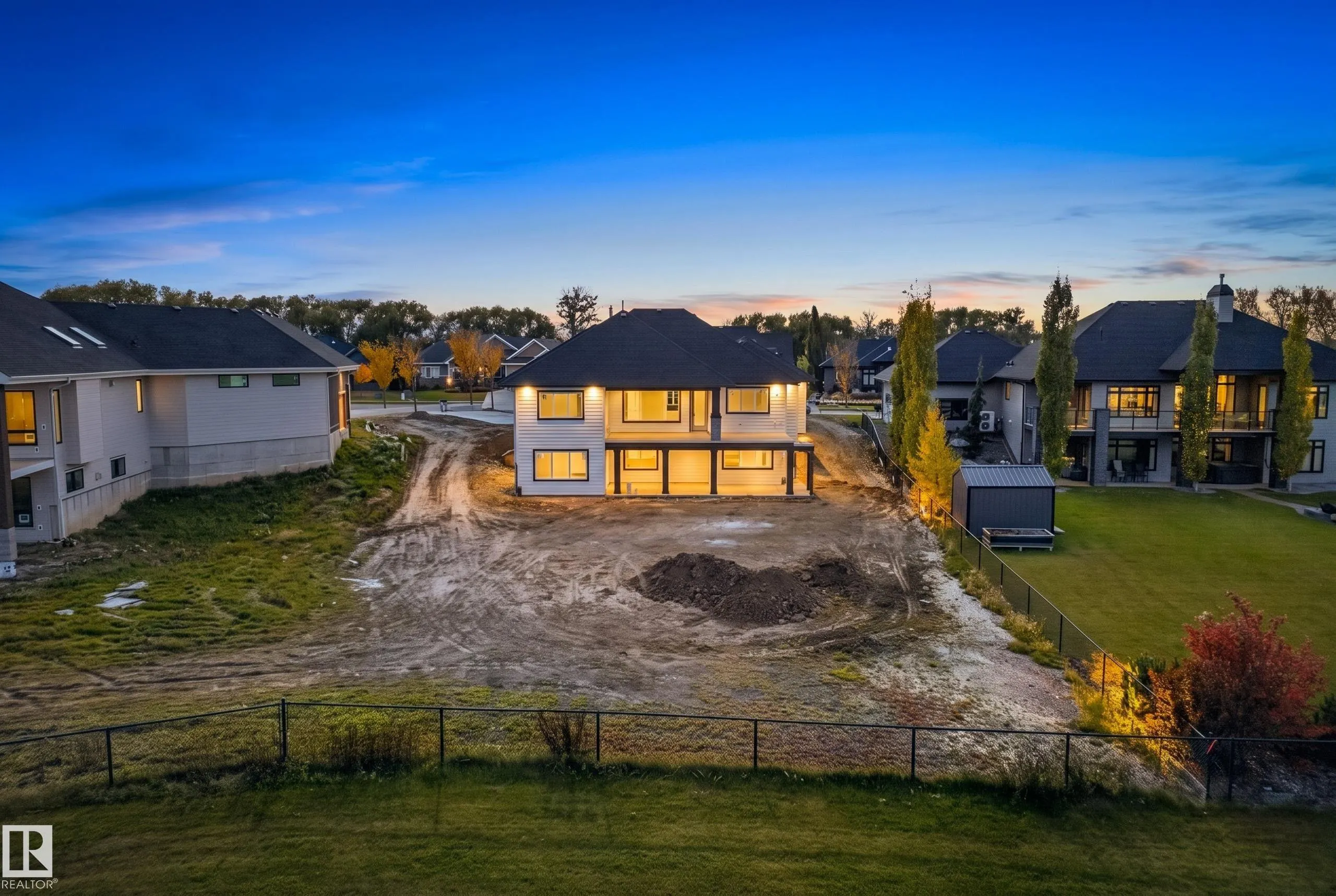 1050 GENESIS LAKE Boulevard