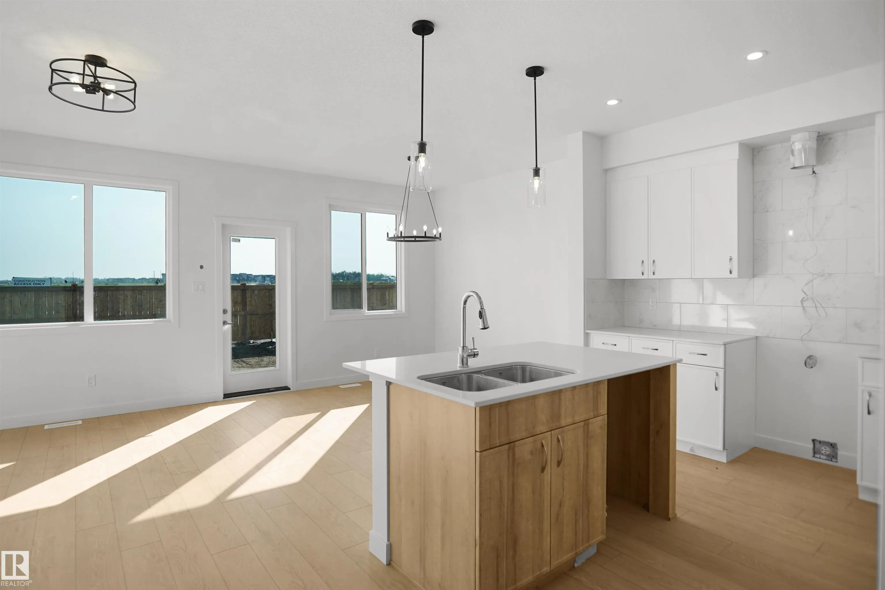 76 Legacy Way