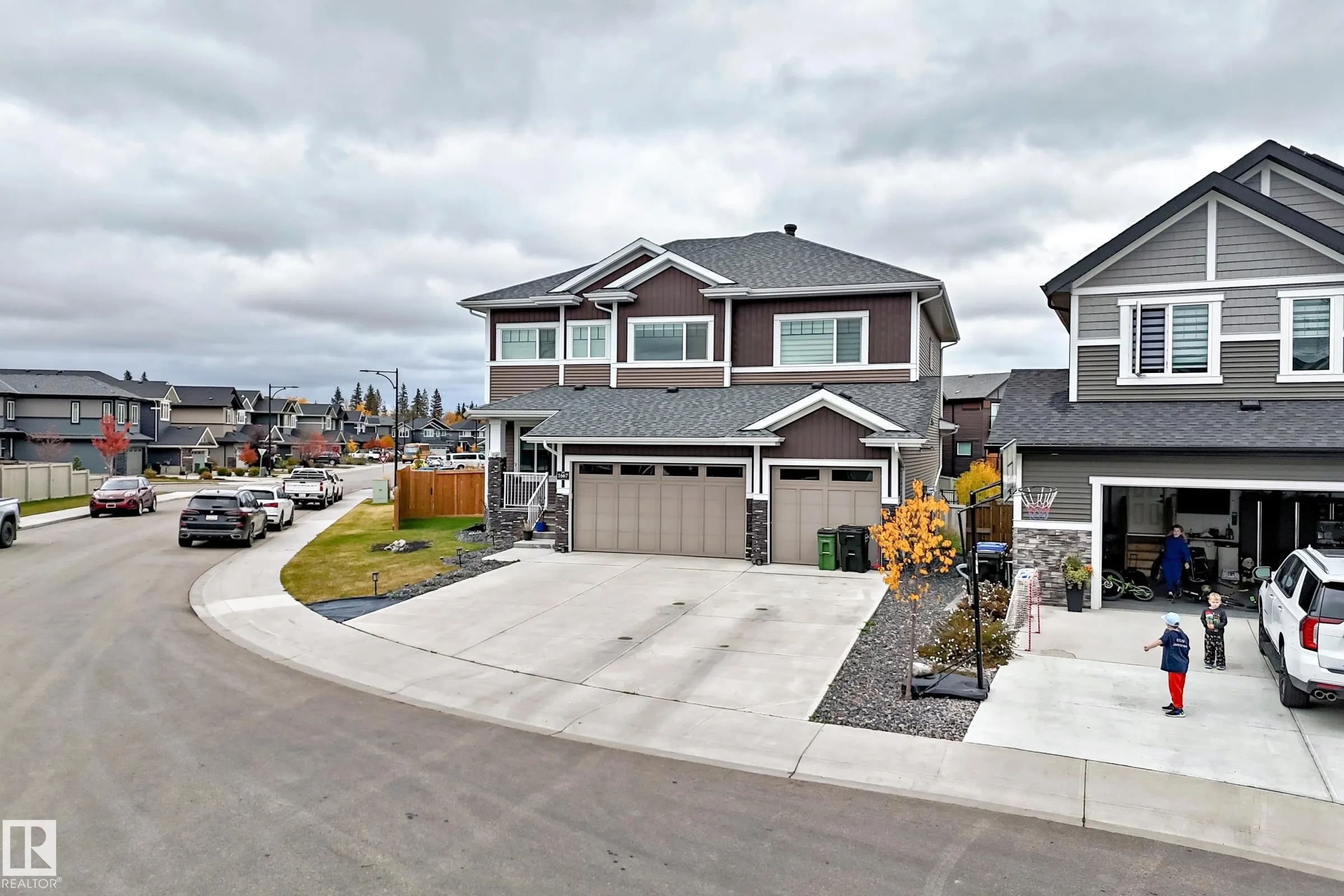 1667 ENRIGHT Way