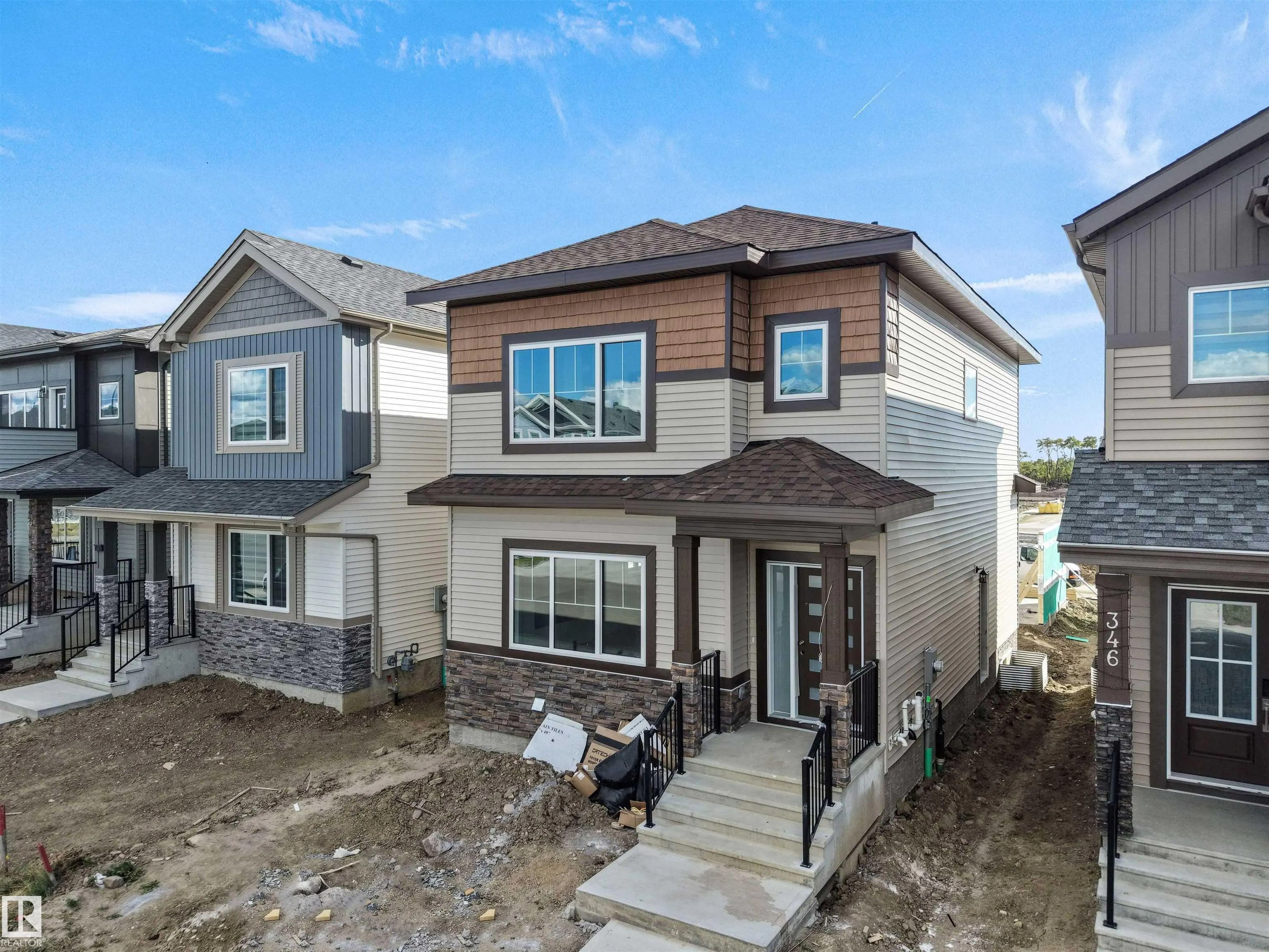 348 ROBERTS Wynd