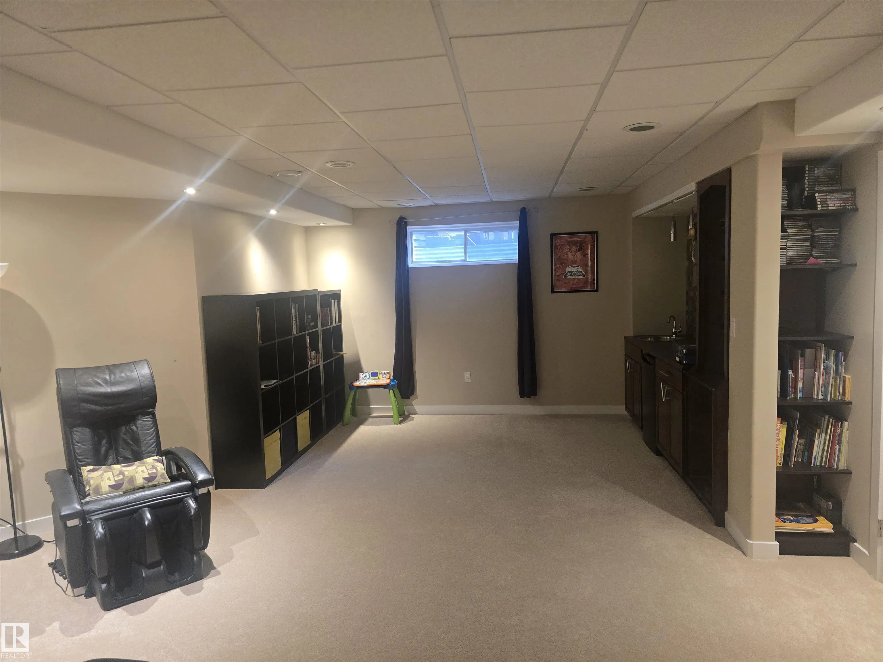 3659 30 Street
