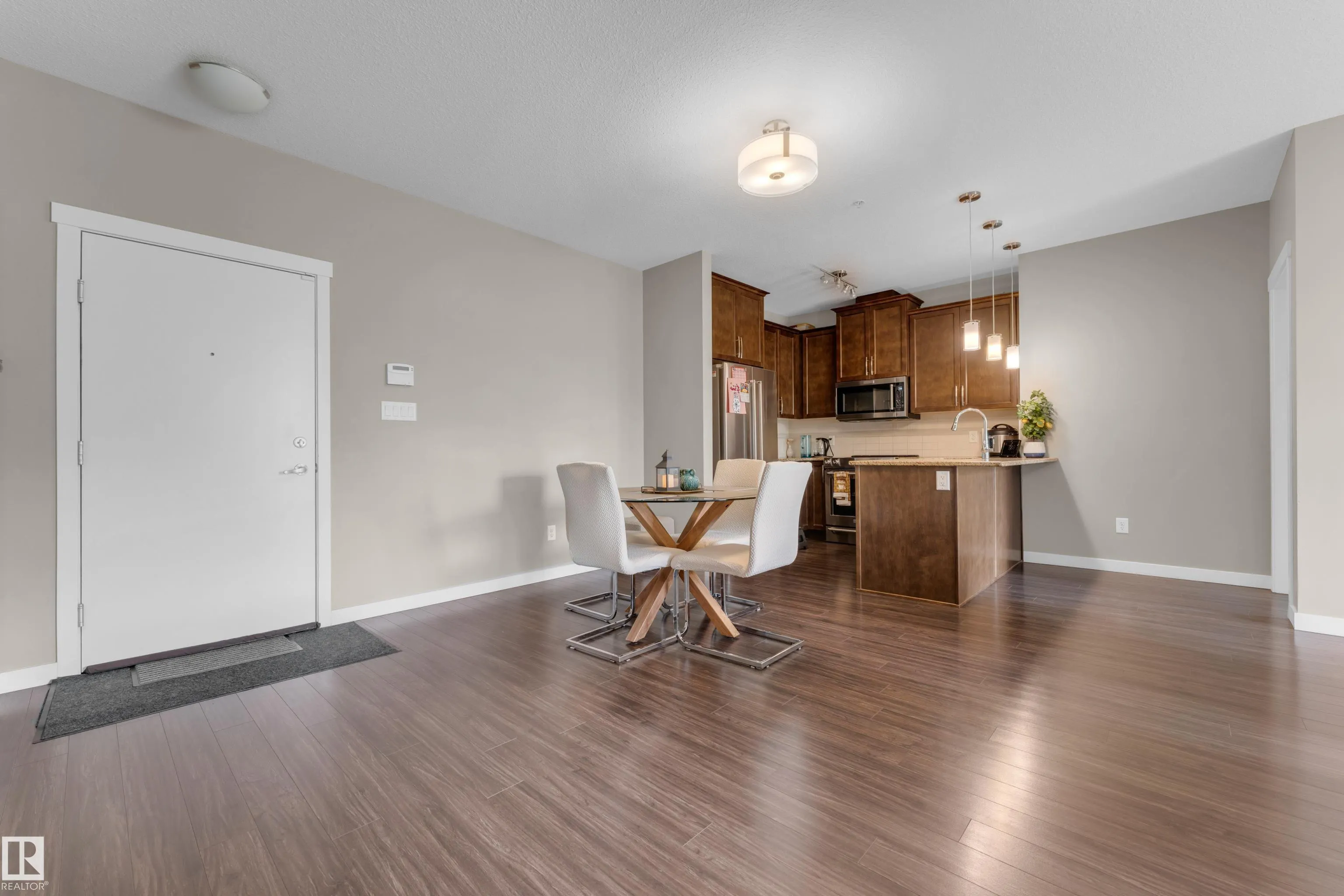 812 WELSH DRIVE