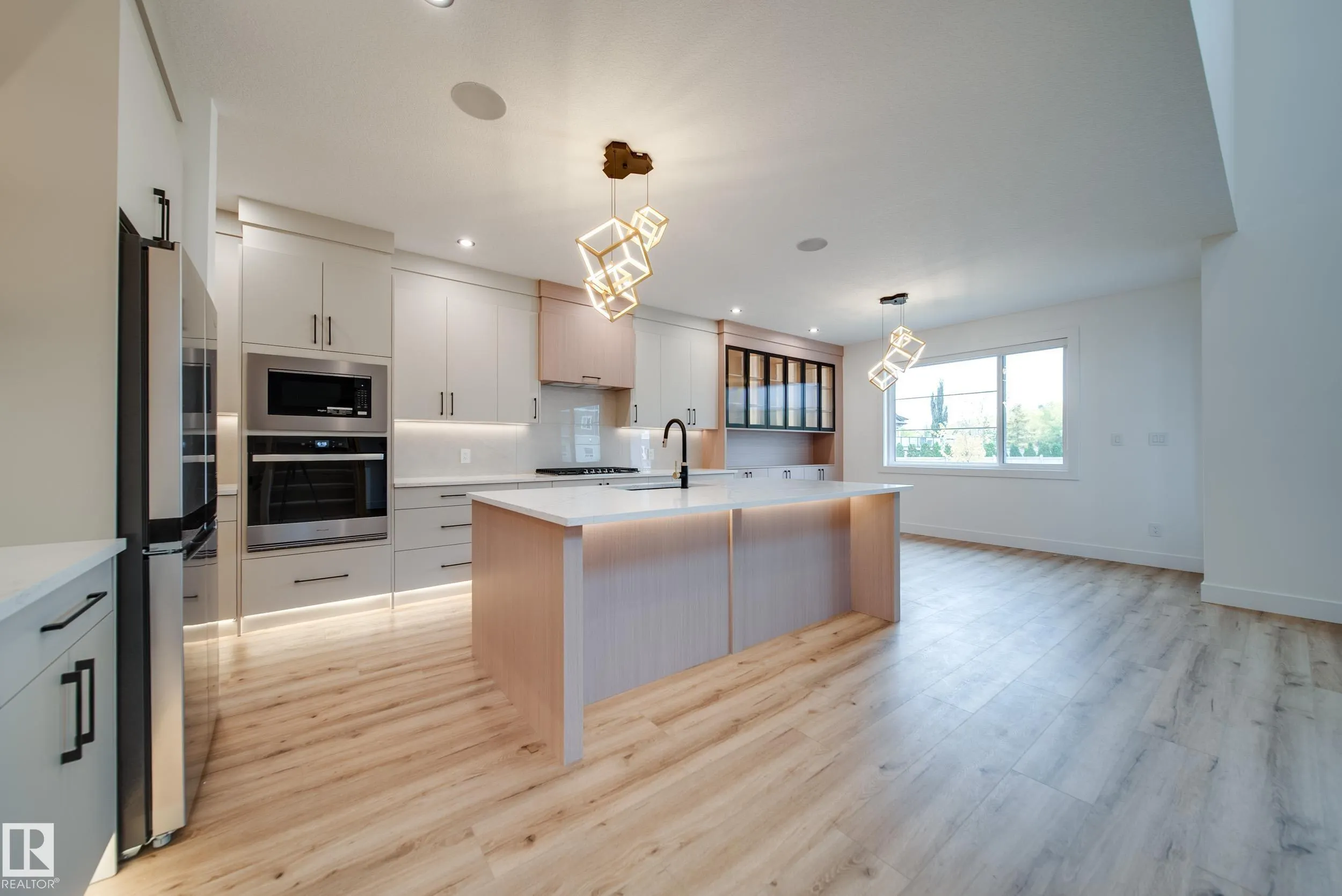 3142 Magpie Way