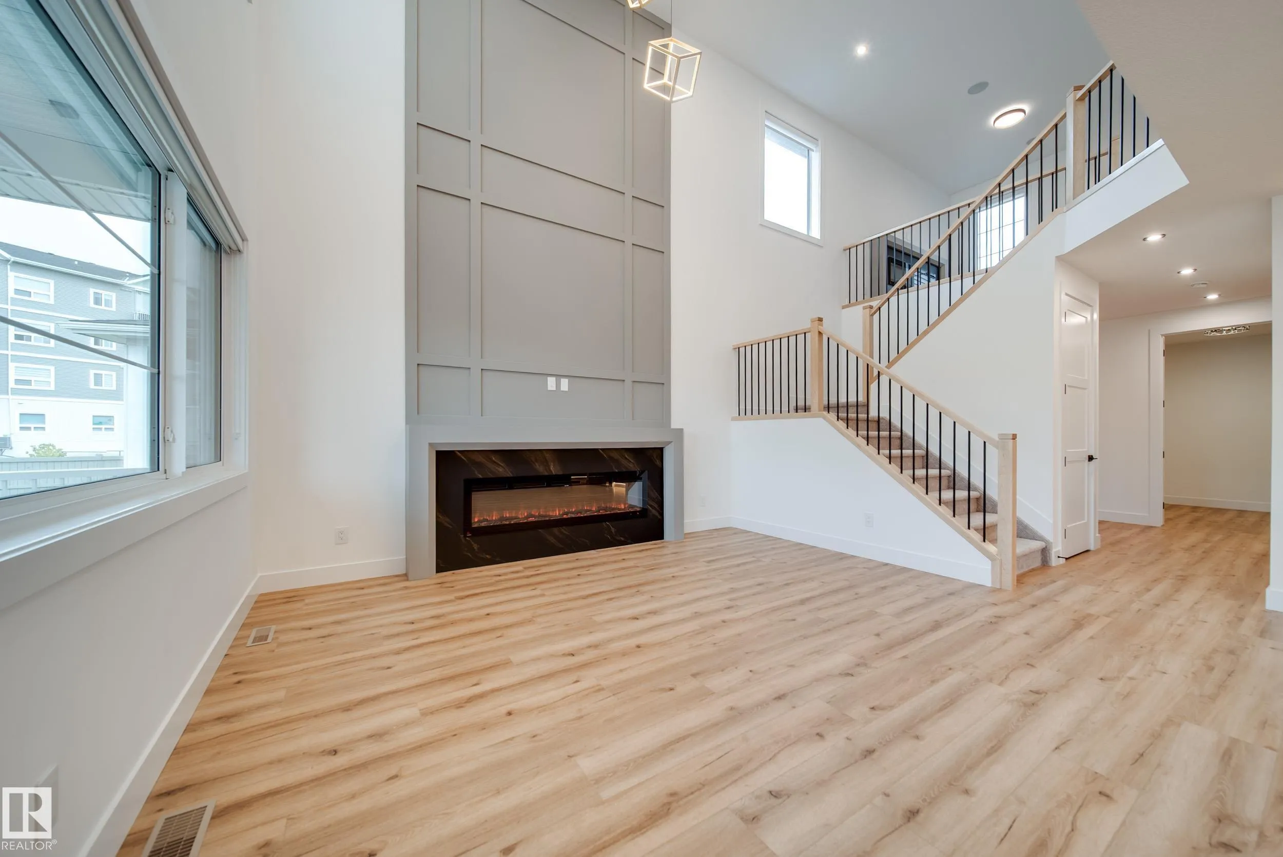 3142 Magpie Way