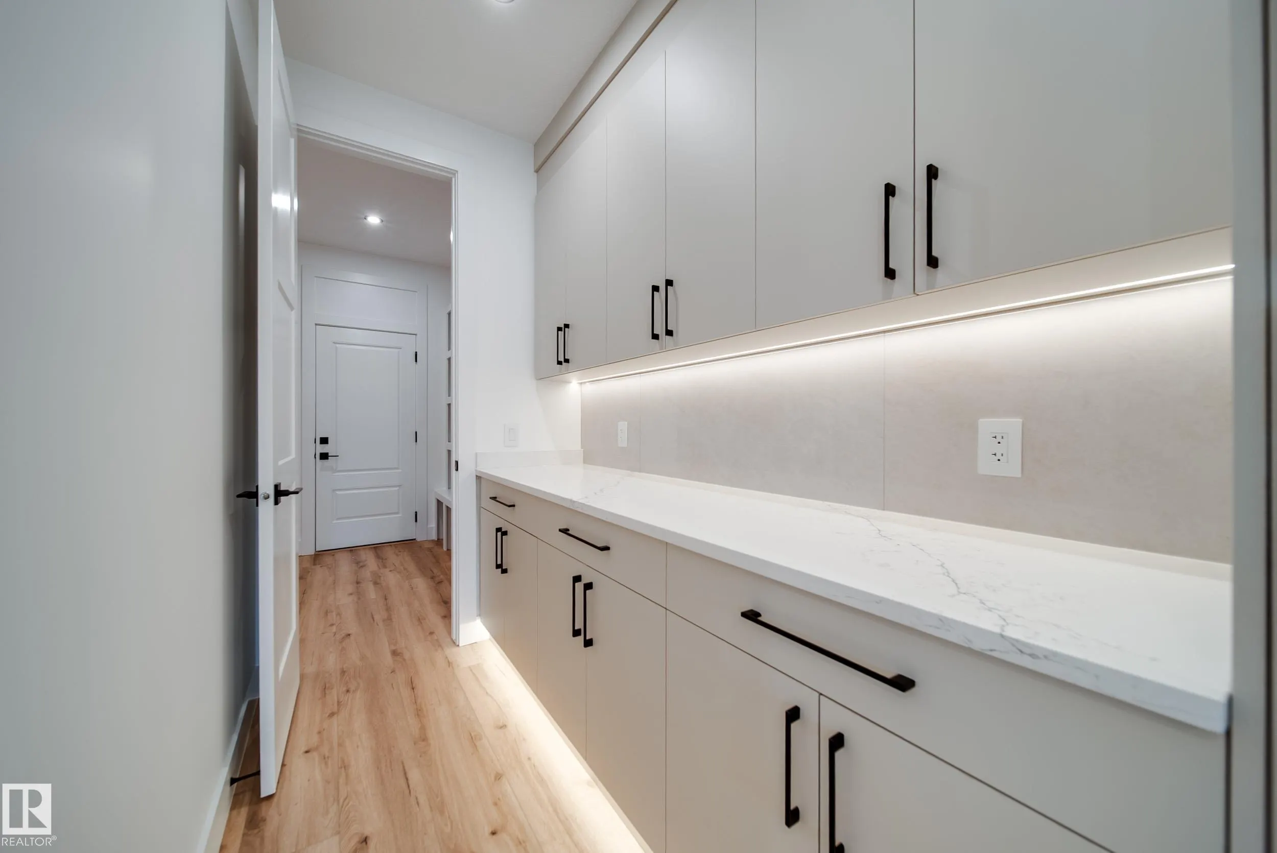 3142 Magpie Way