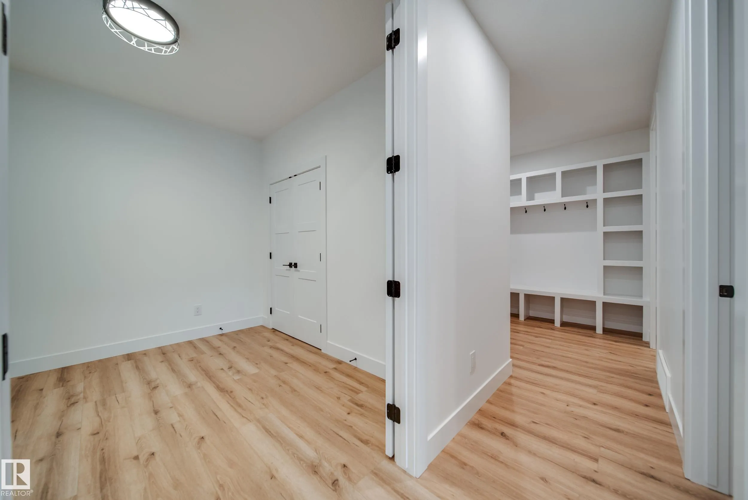 3142 Magpie Way