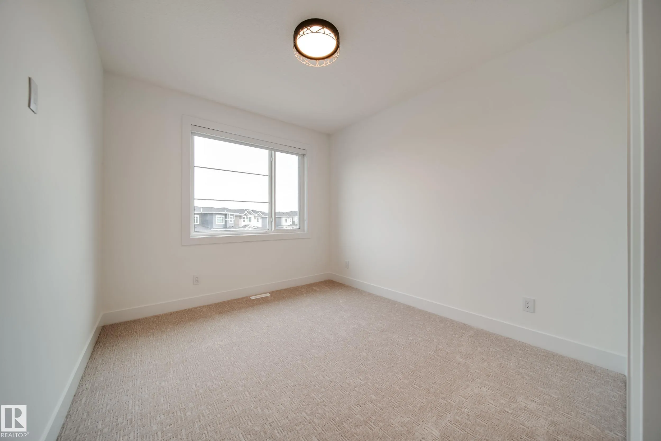 3142 Magpie Way