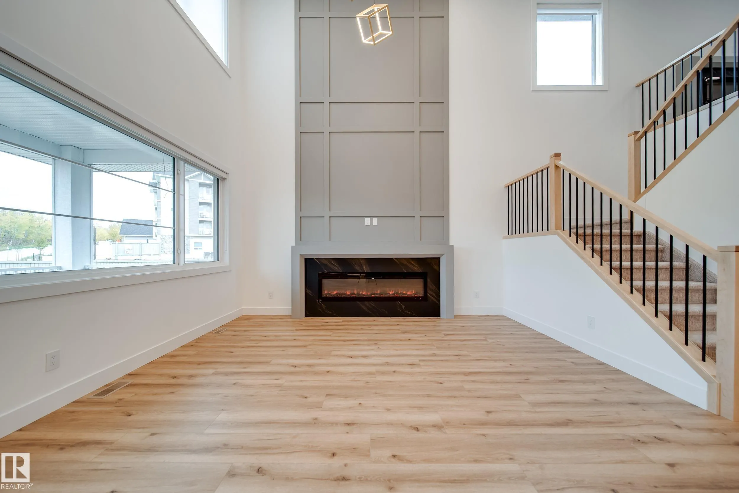 3142 Magpie Way