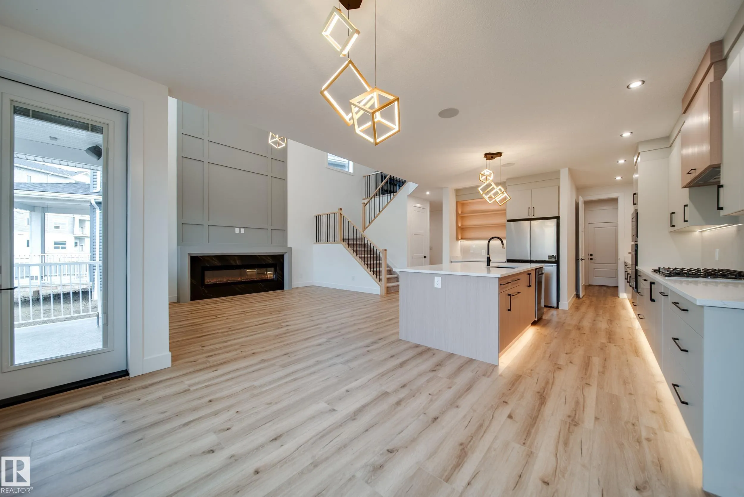3142 Magpie Way