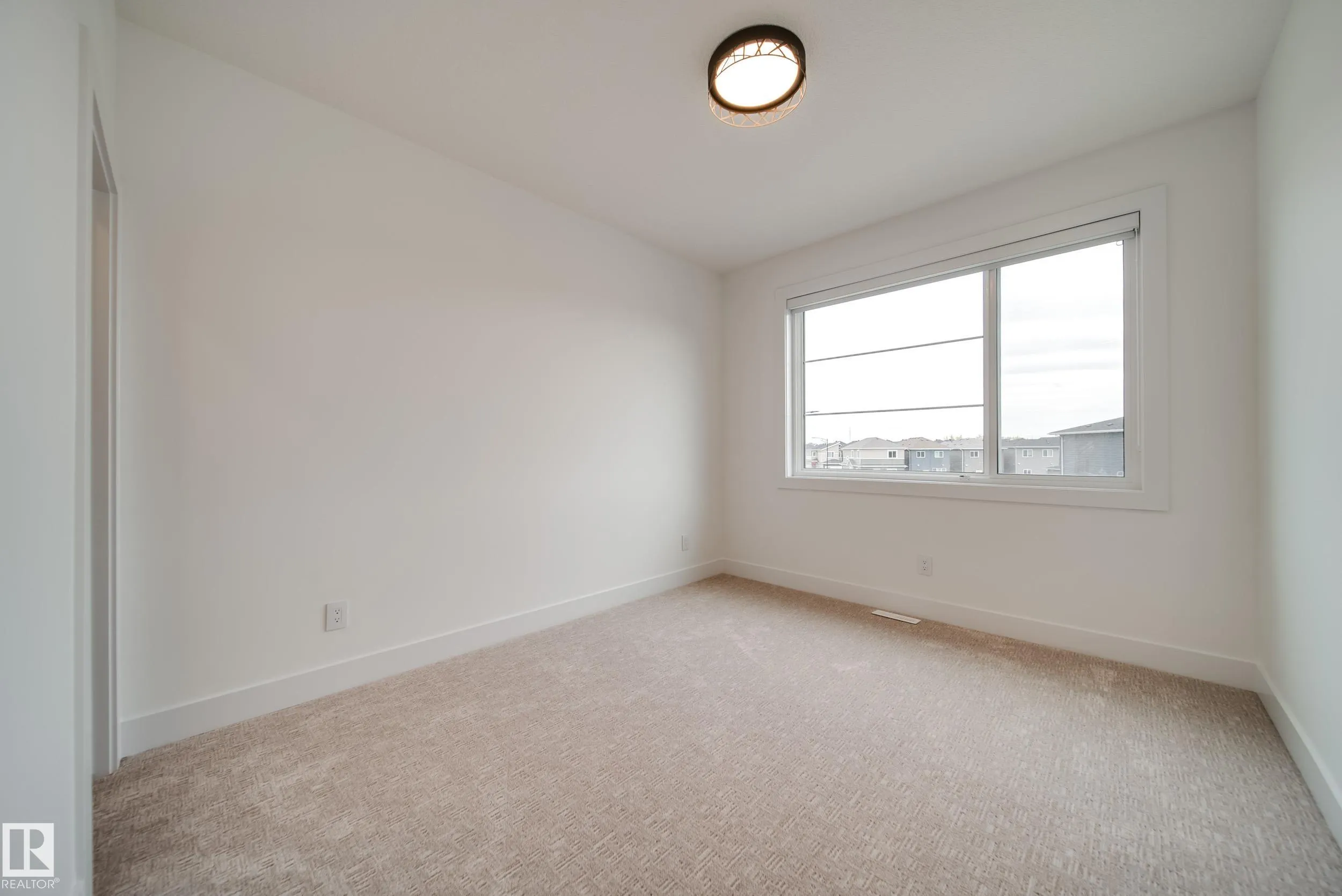 3142 Magpie Way