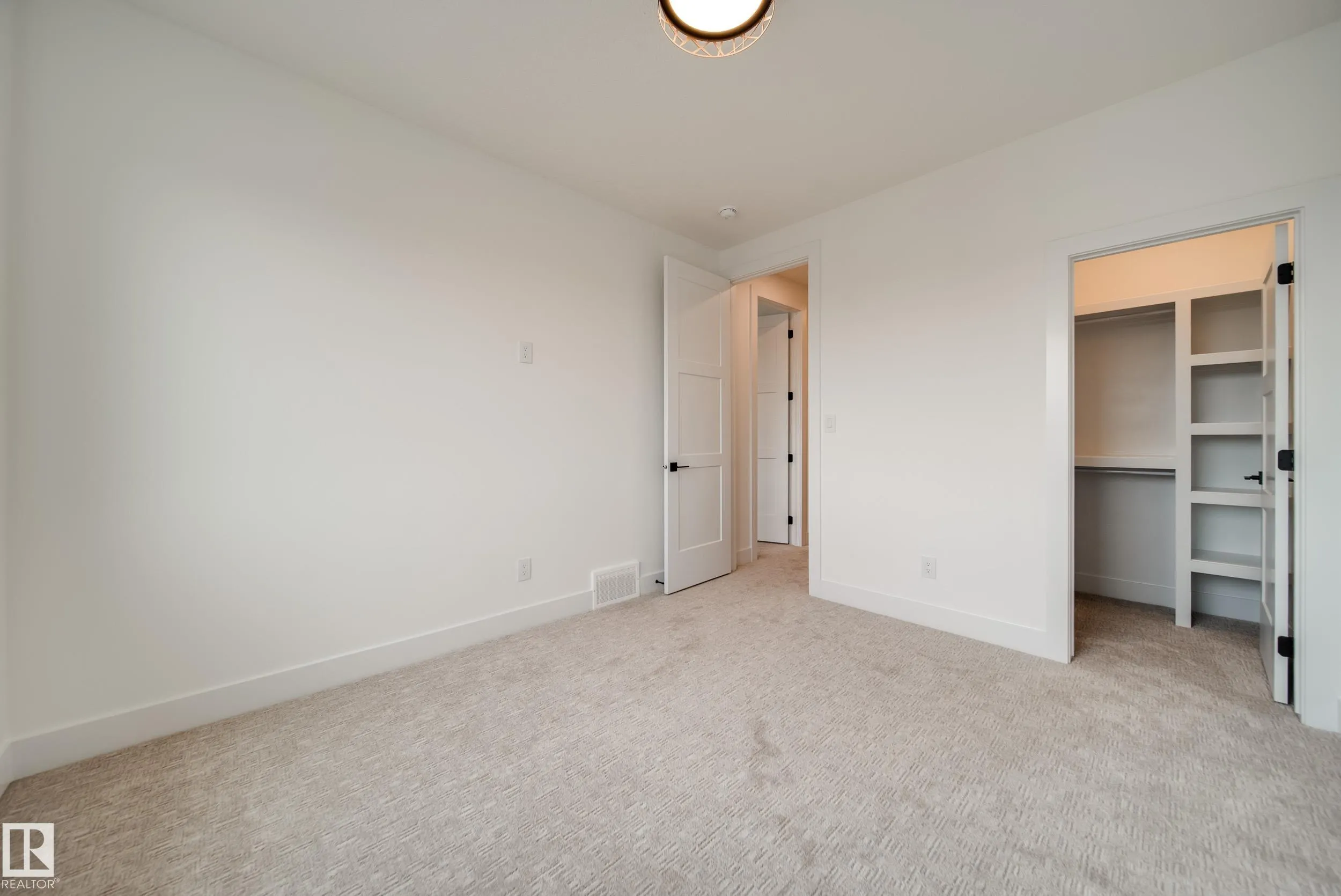 3142 Magpie Way