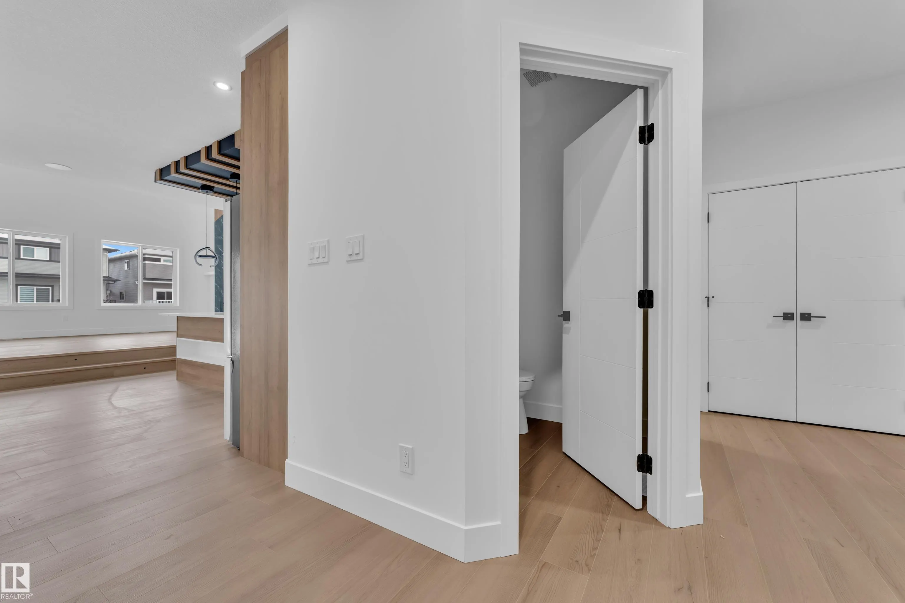 211 BASIN Court