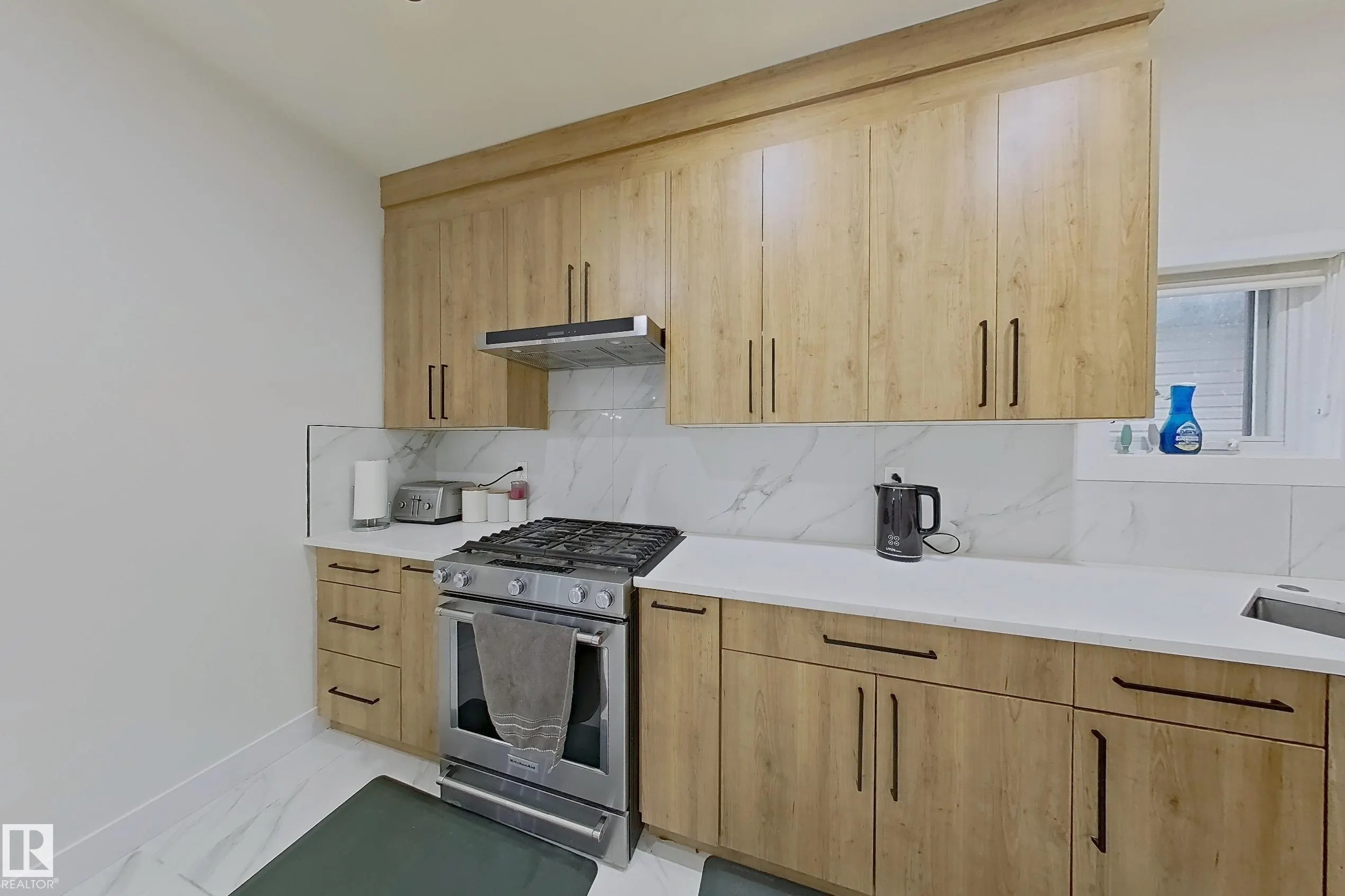 1210 PEREGRINE Terrace