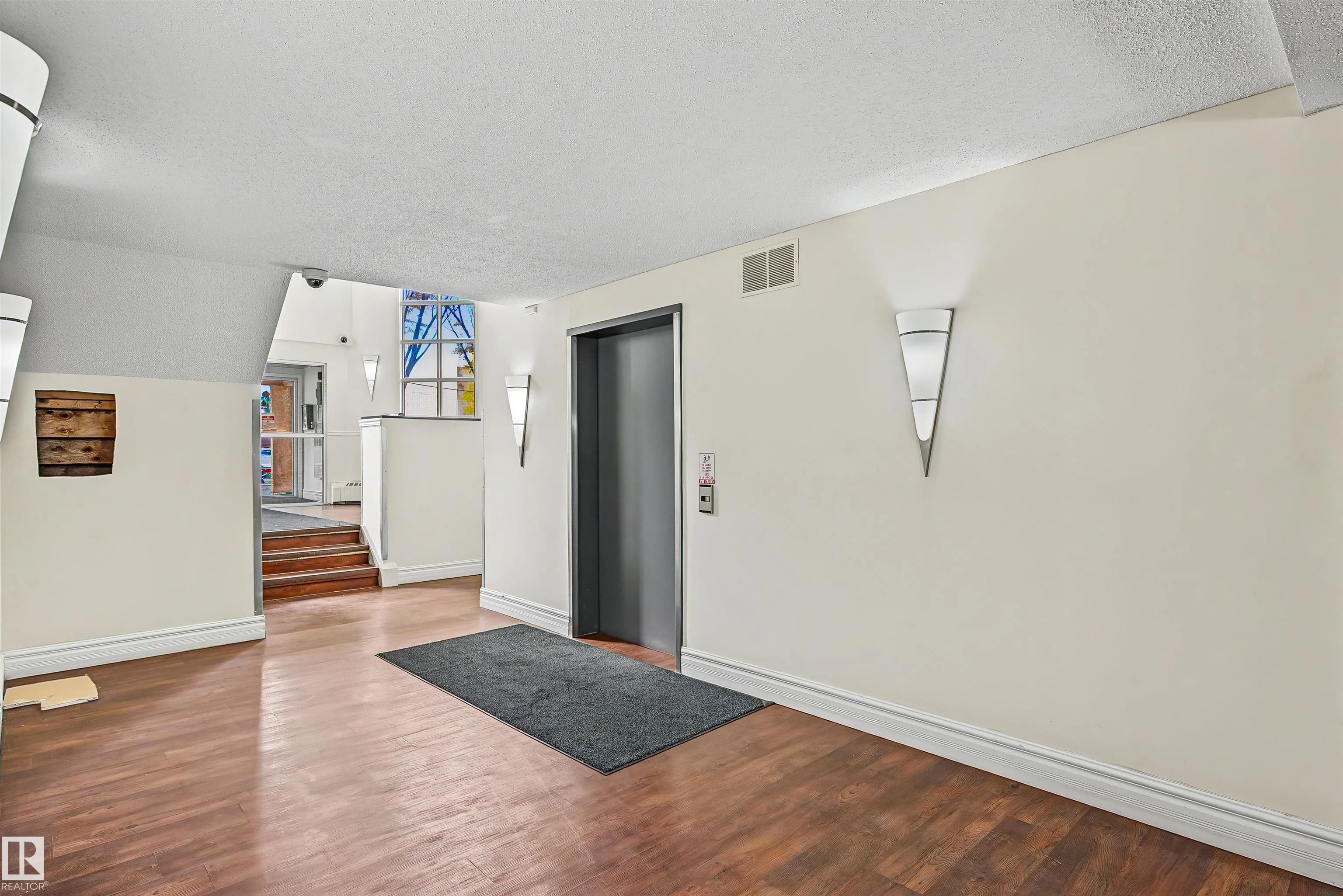 9010 106 Avenue