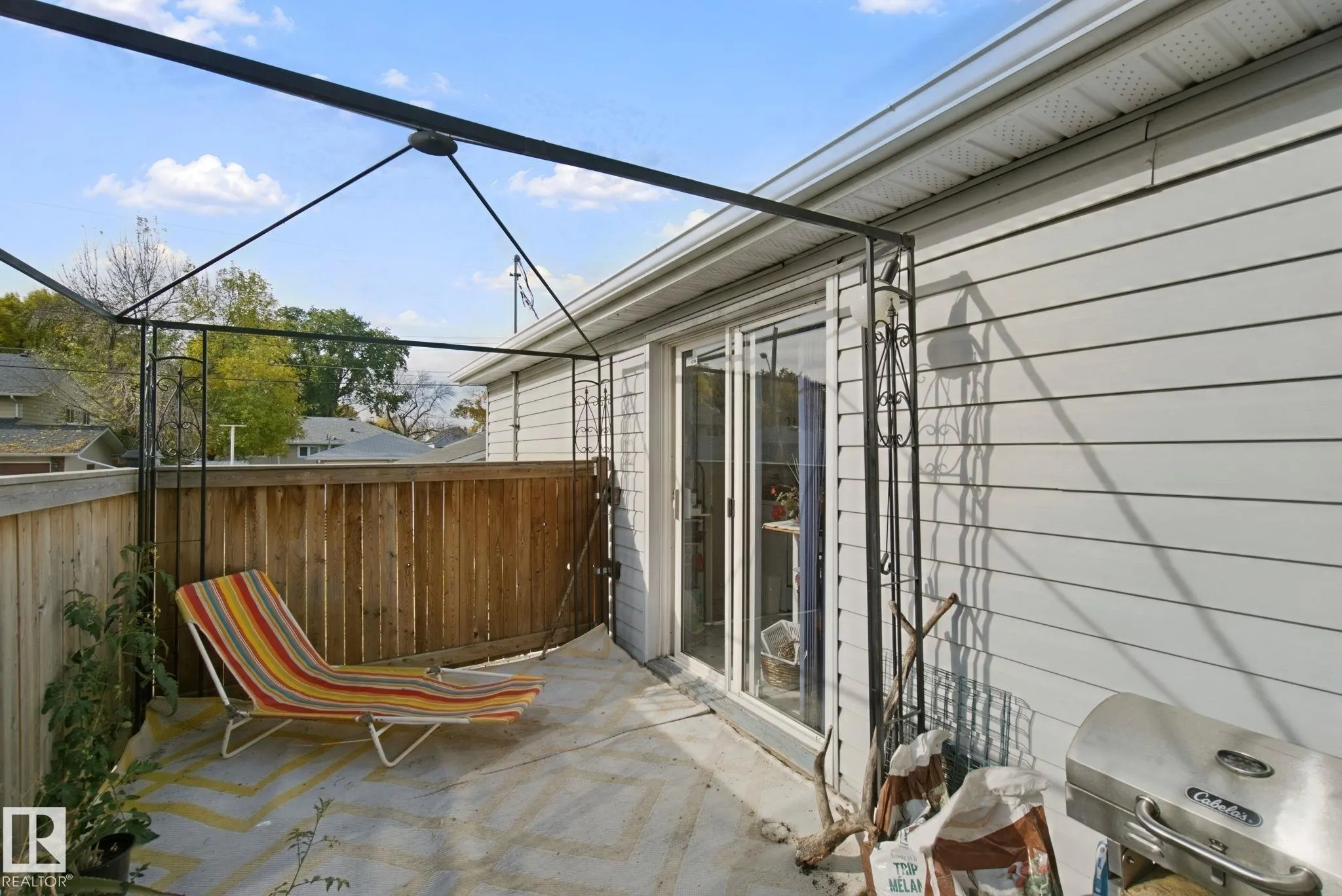 11946 70 Street