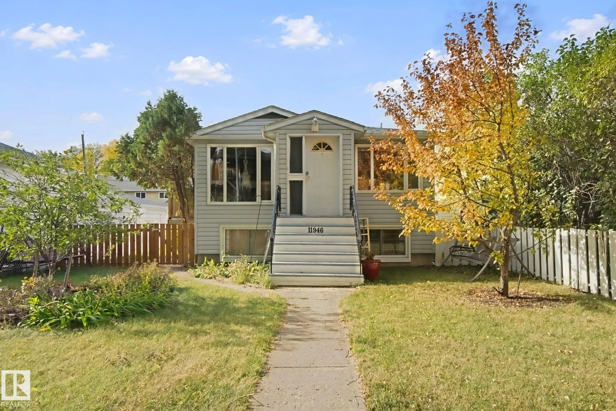 11946 70 Street