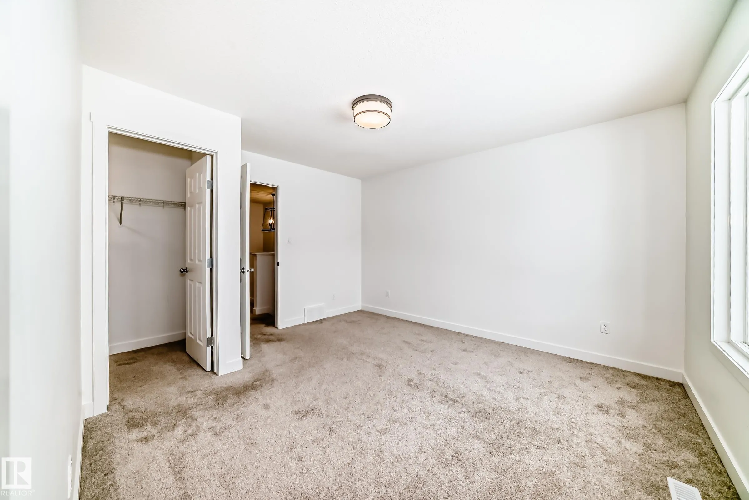 4611 177ave