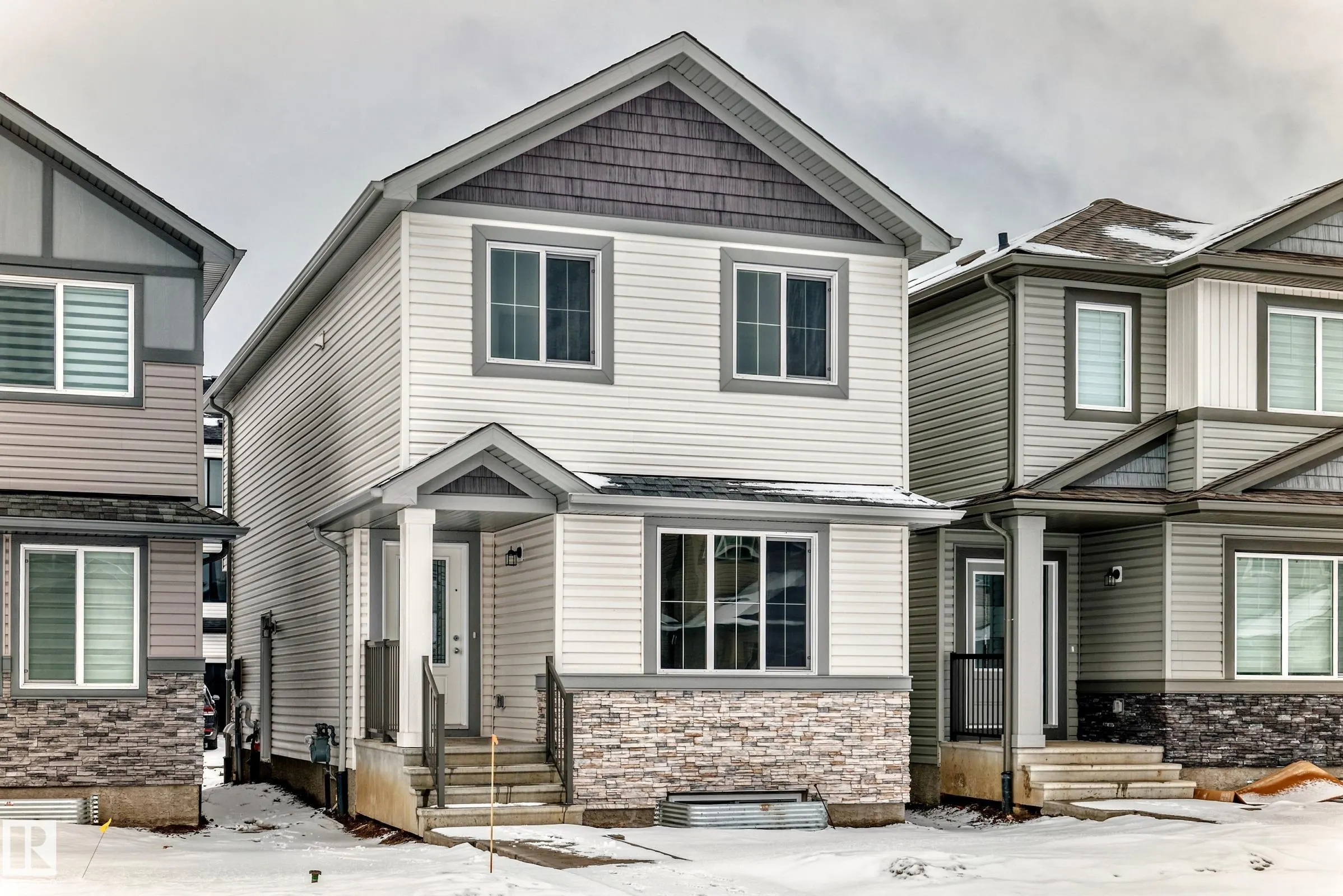 4611 177ave