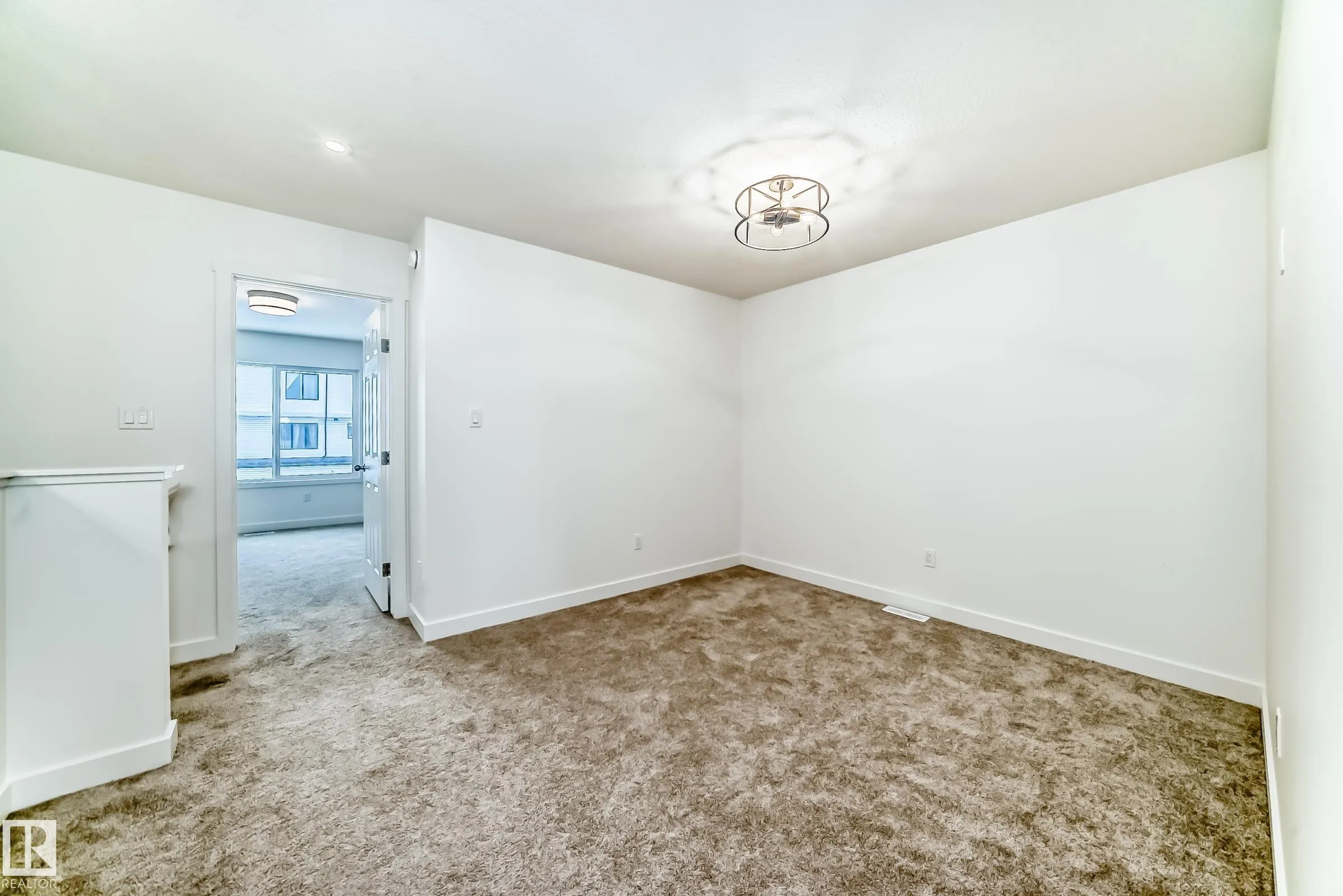 4611 177ave