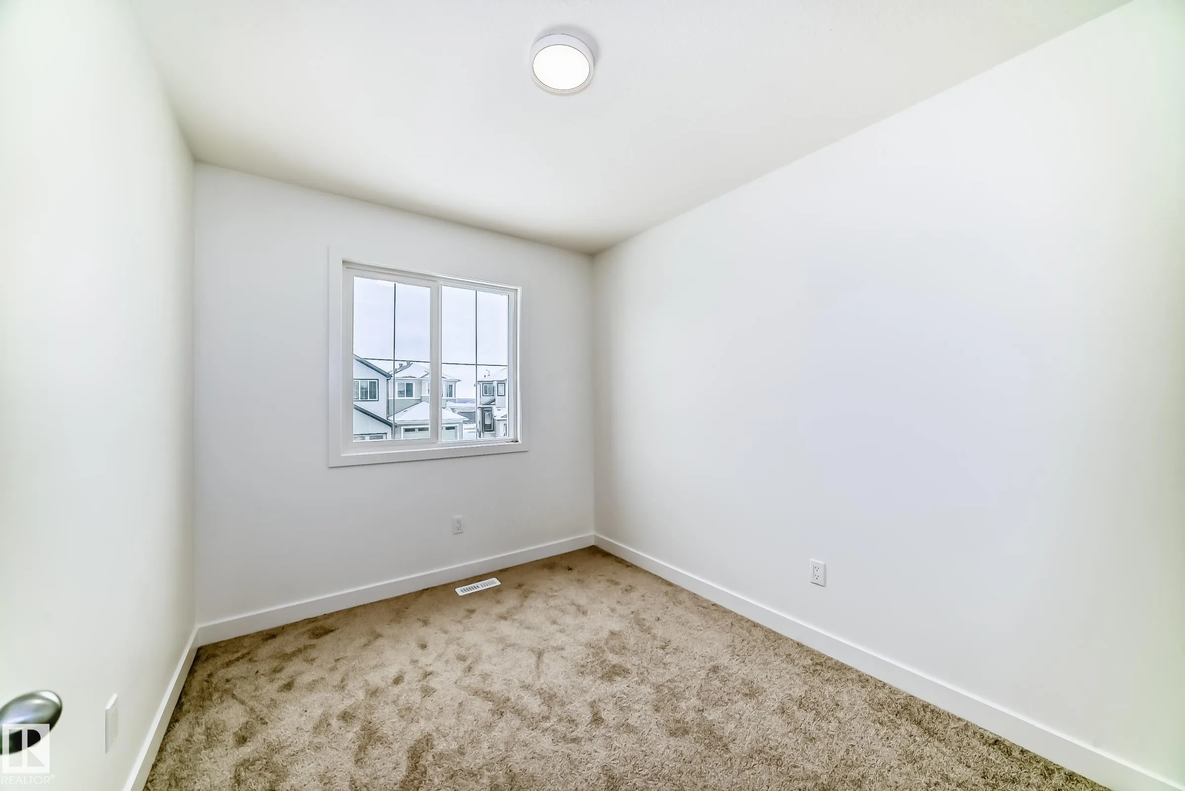 4611 177ave