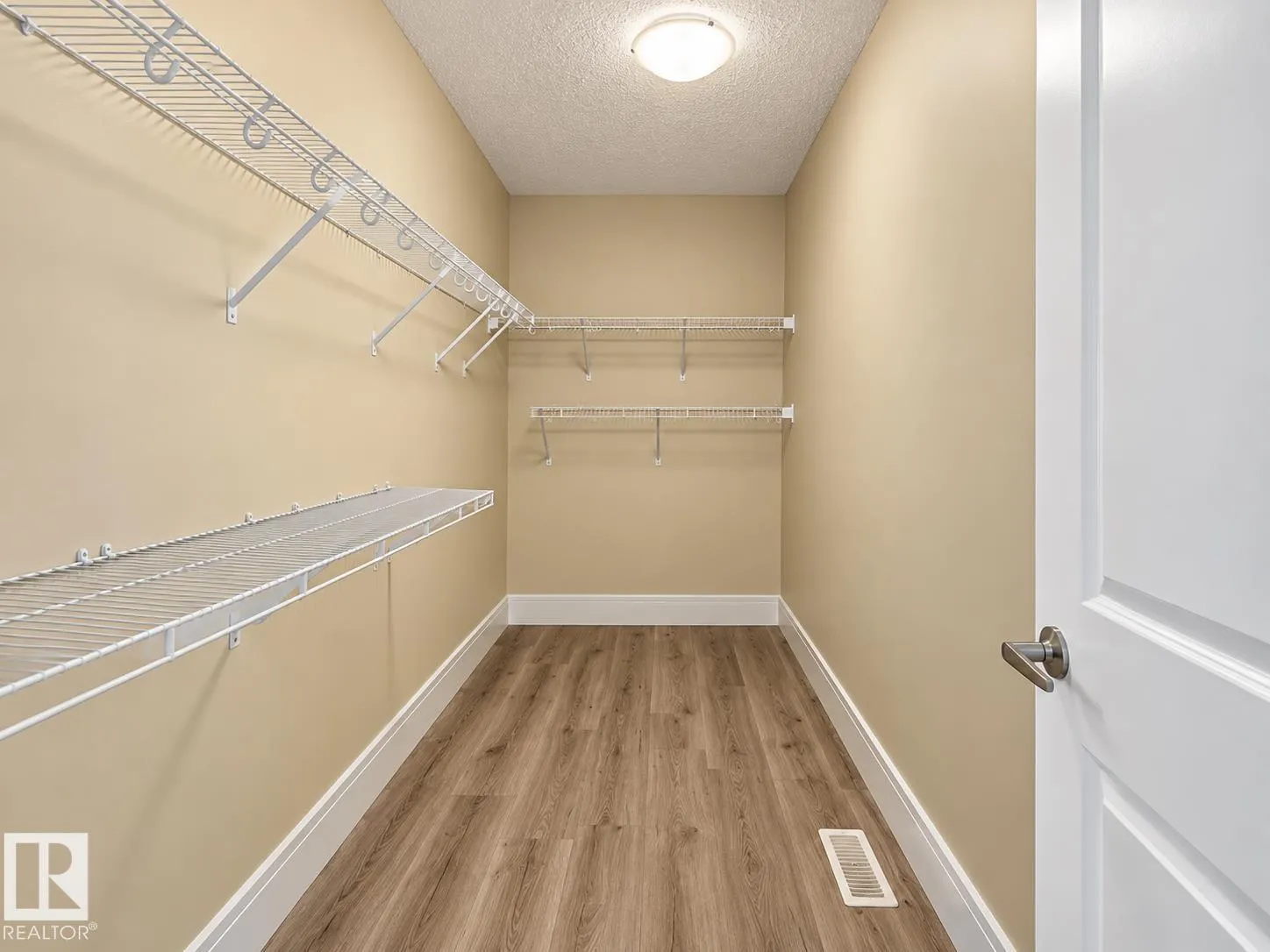 5636 ALLBRIGHT Bay