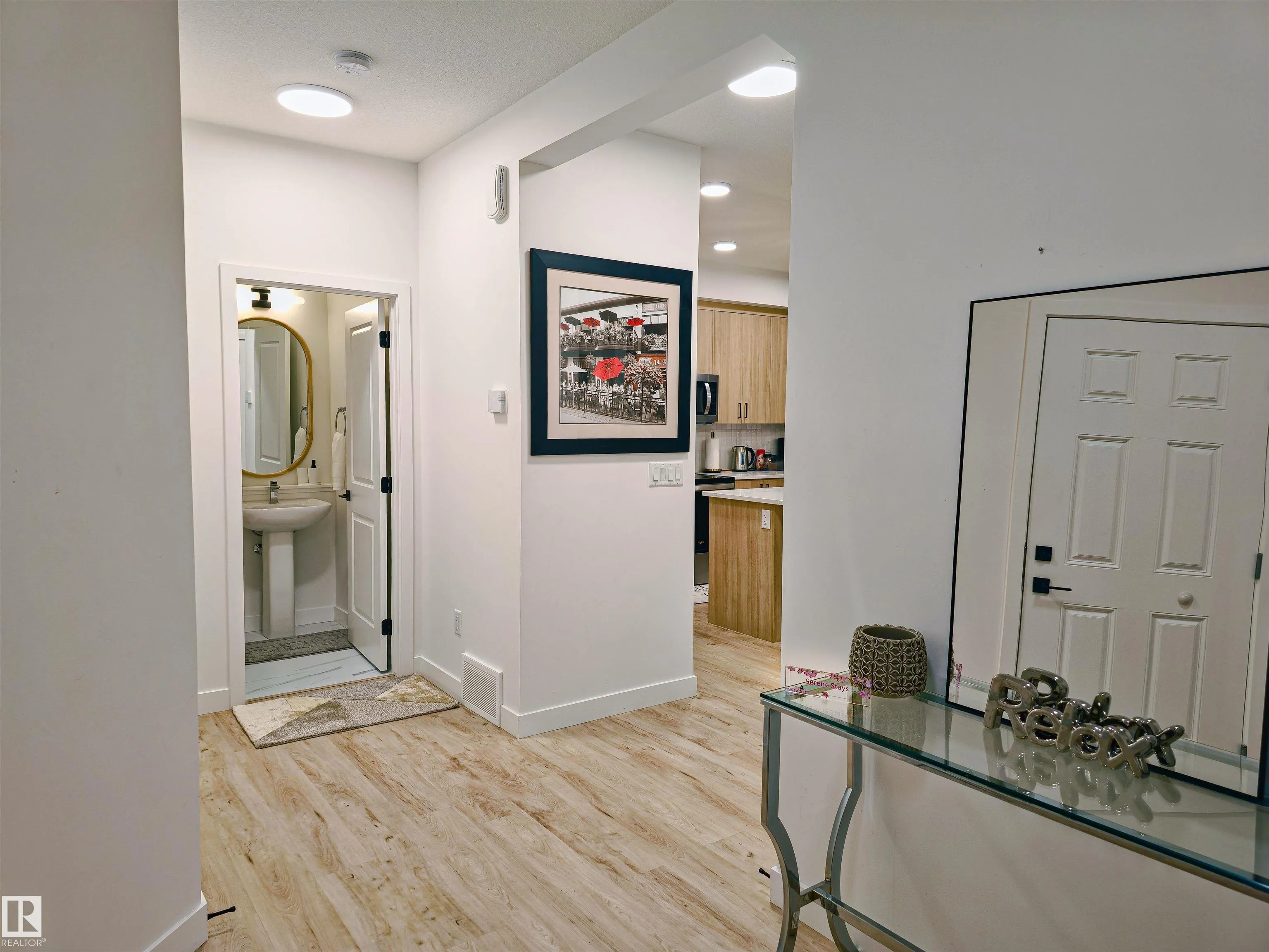 16228 19 Ave