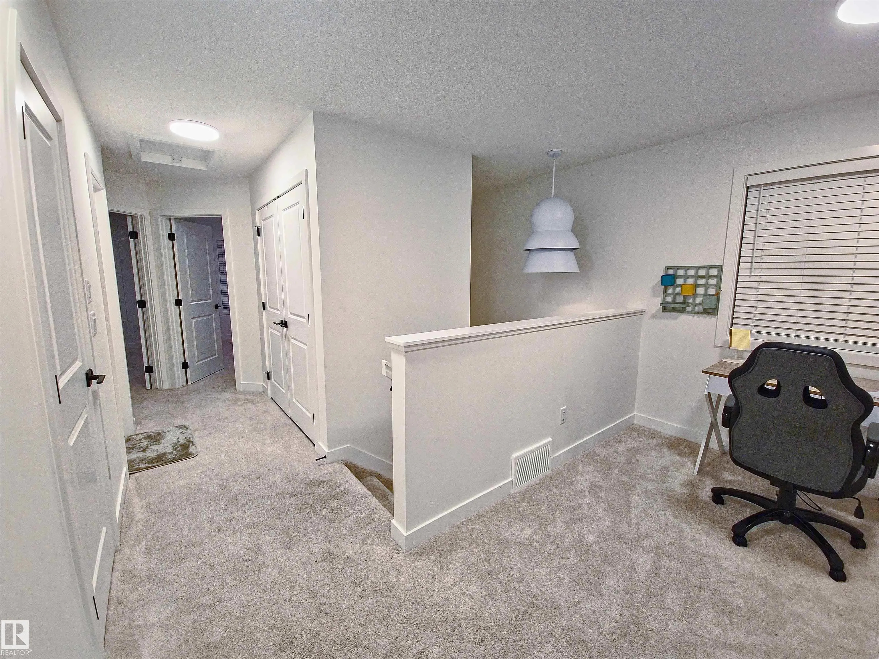 16228 19 Ave