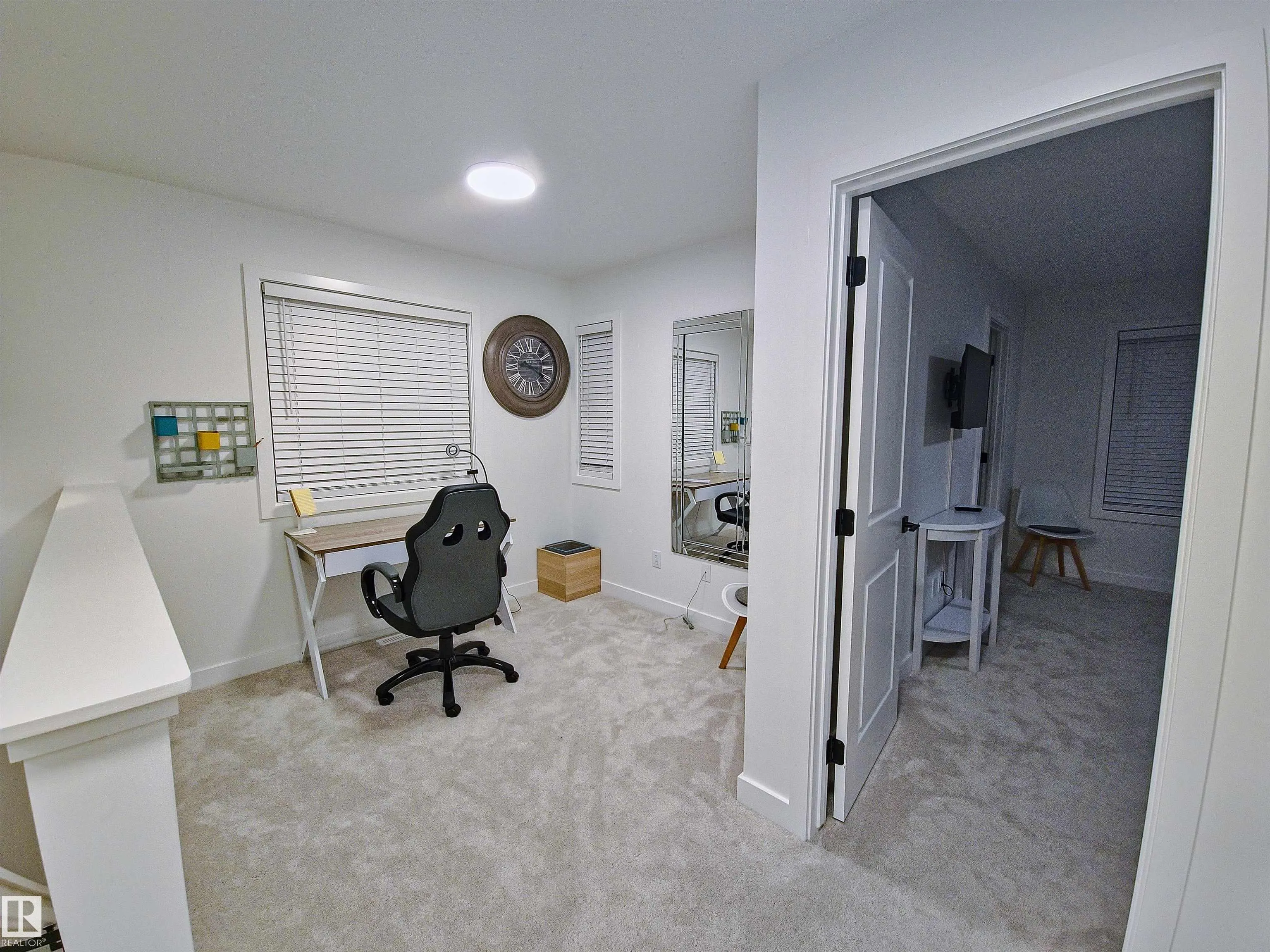 16228 19 Ave