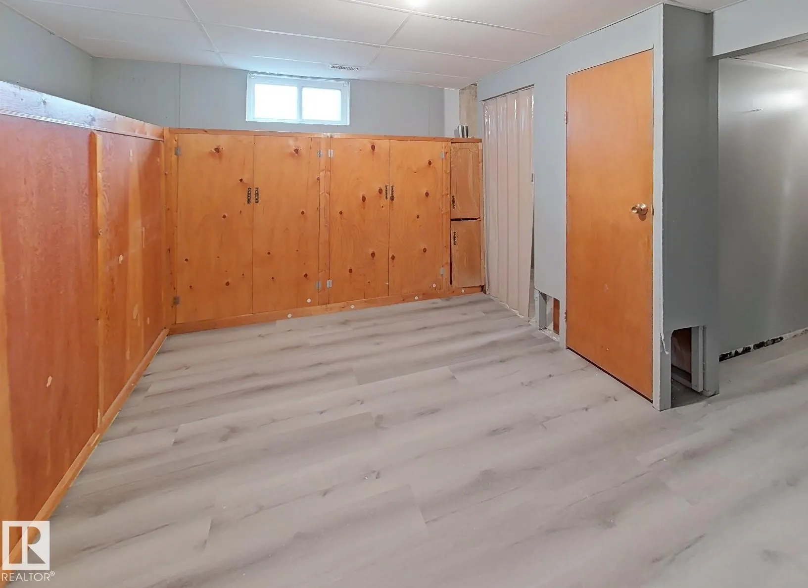 8708 MEADOWLARK Road