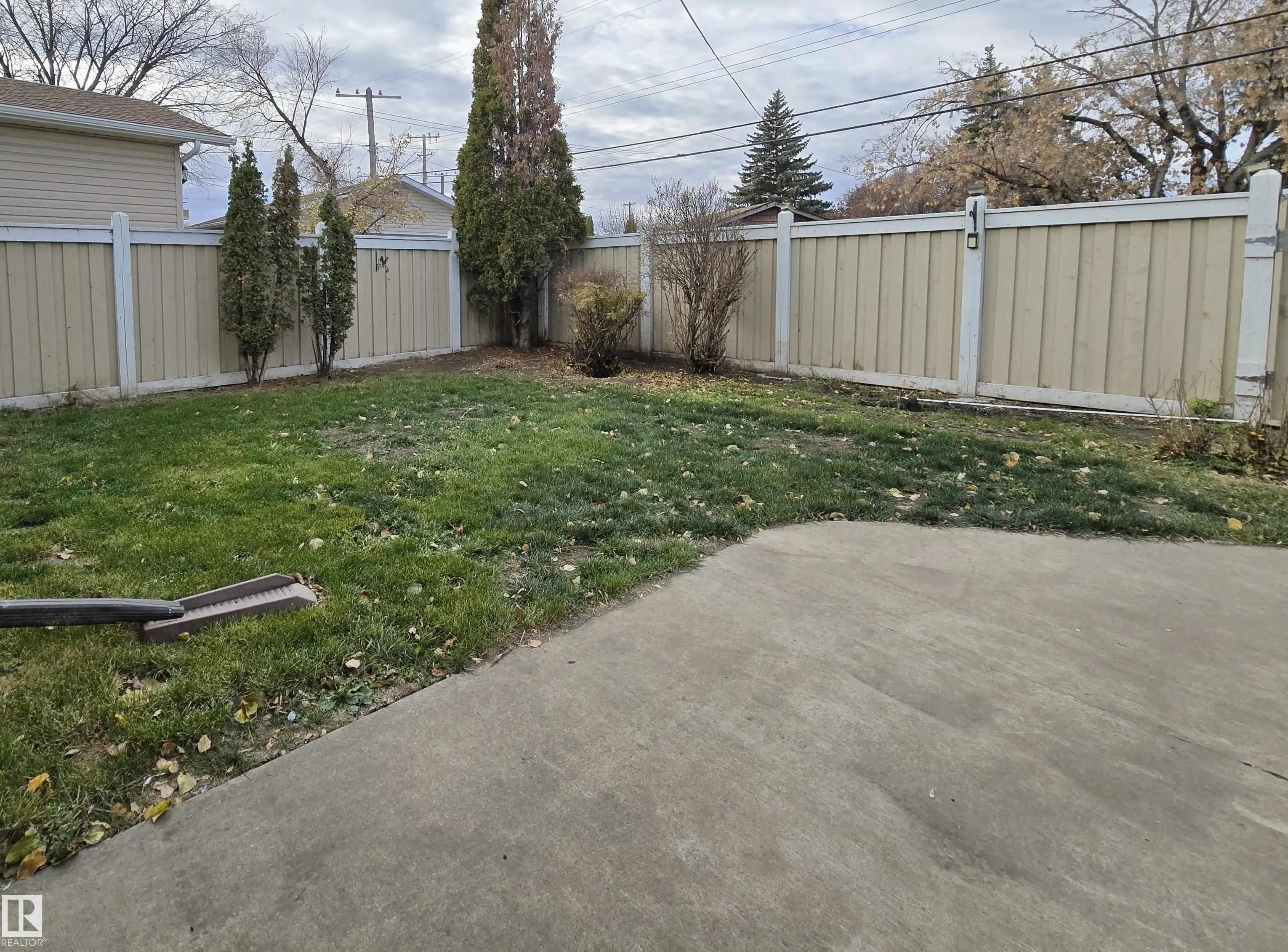 8708 MEADOWLARK Road