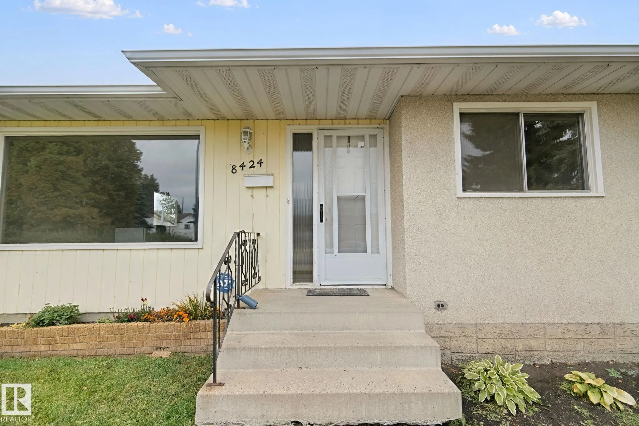 8424 70 Street