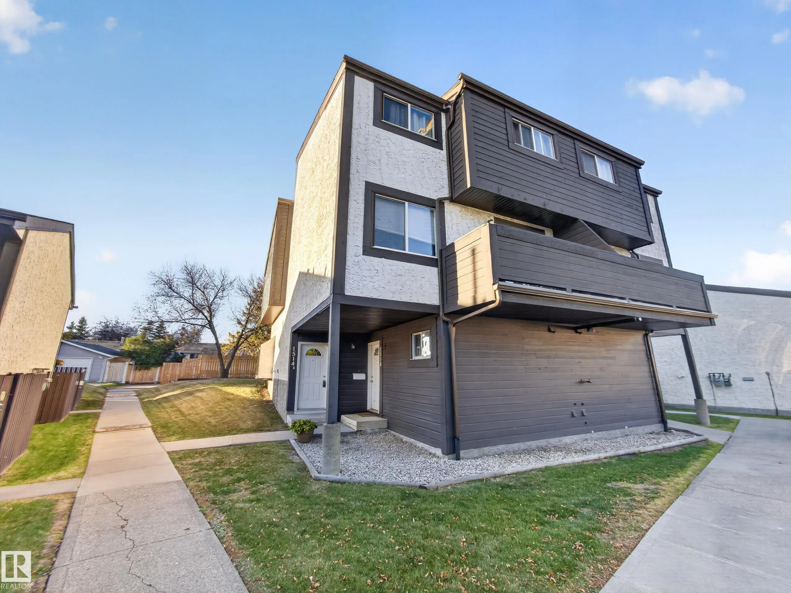 1514A 69 Street