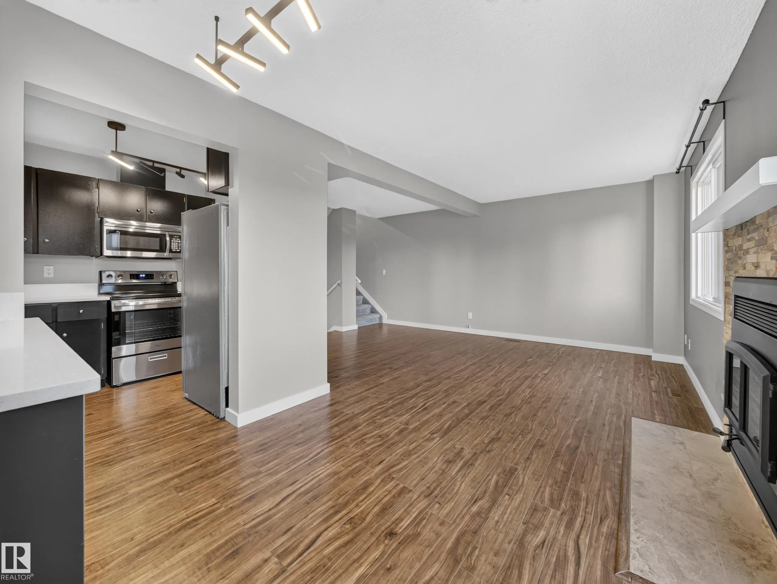1514A 69 Street