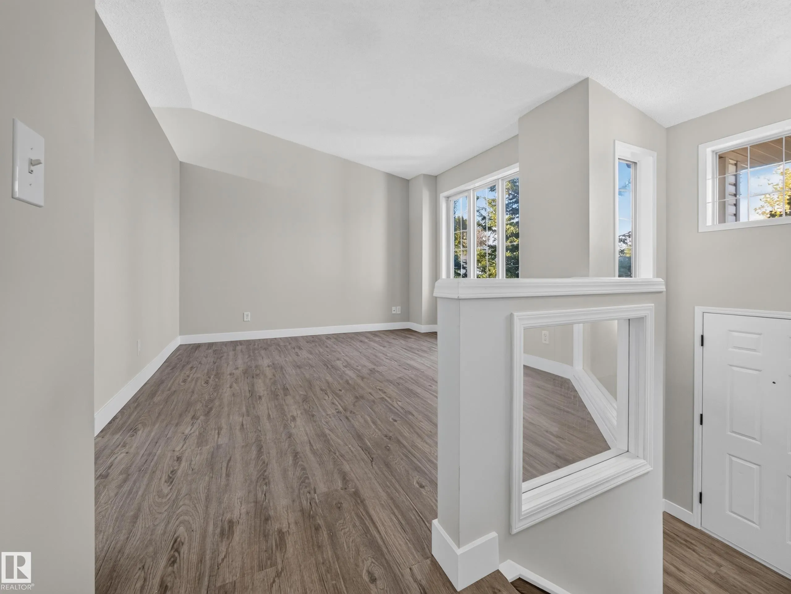 310 REGENCY Drive