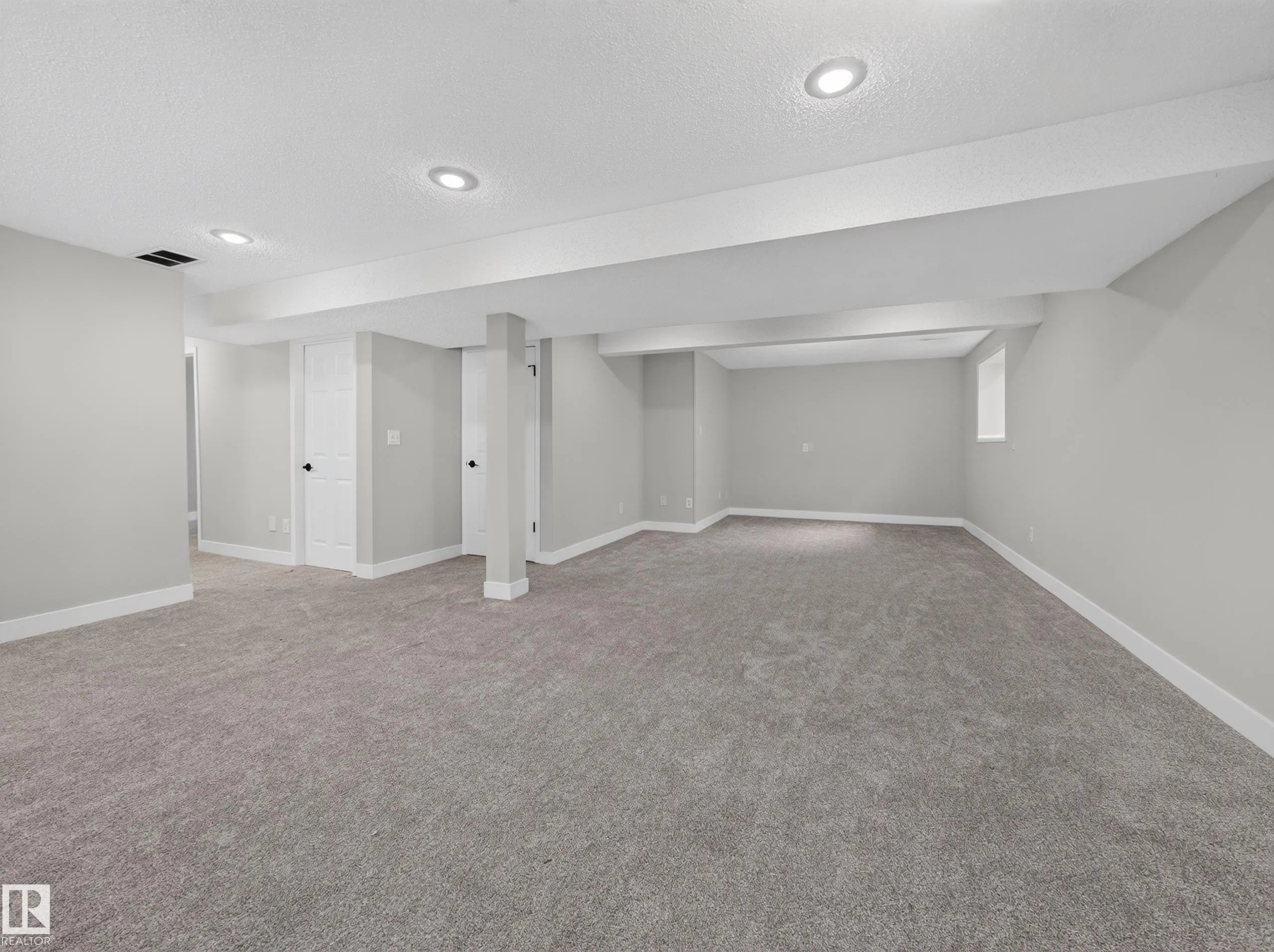 310 REGENCY Drive