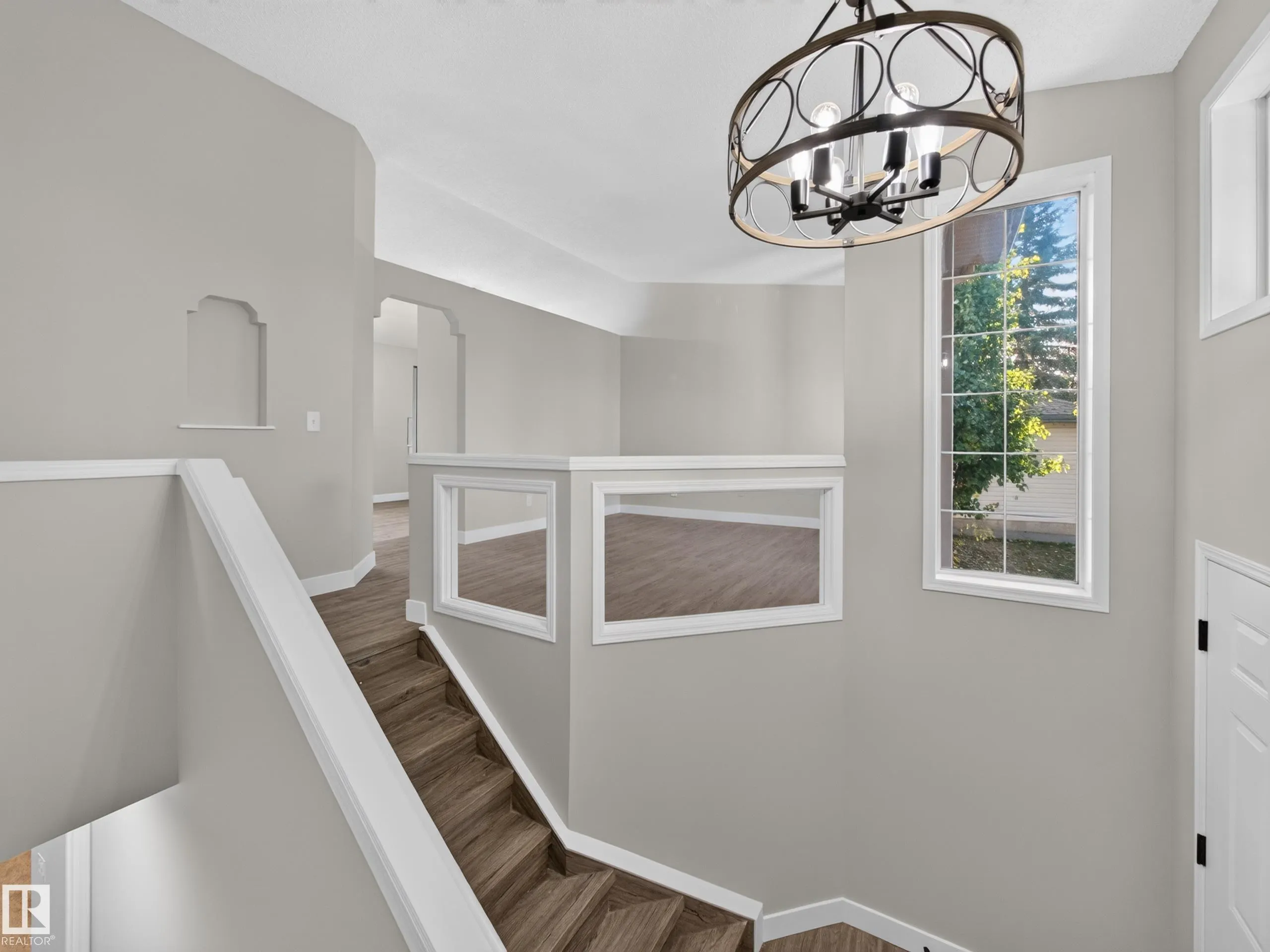 310 REGENCY Drive