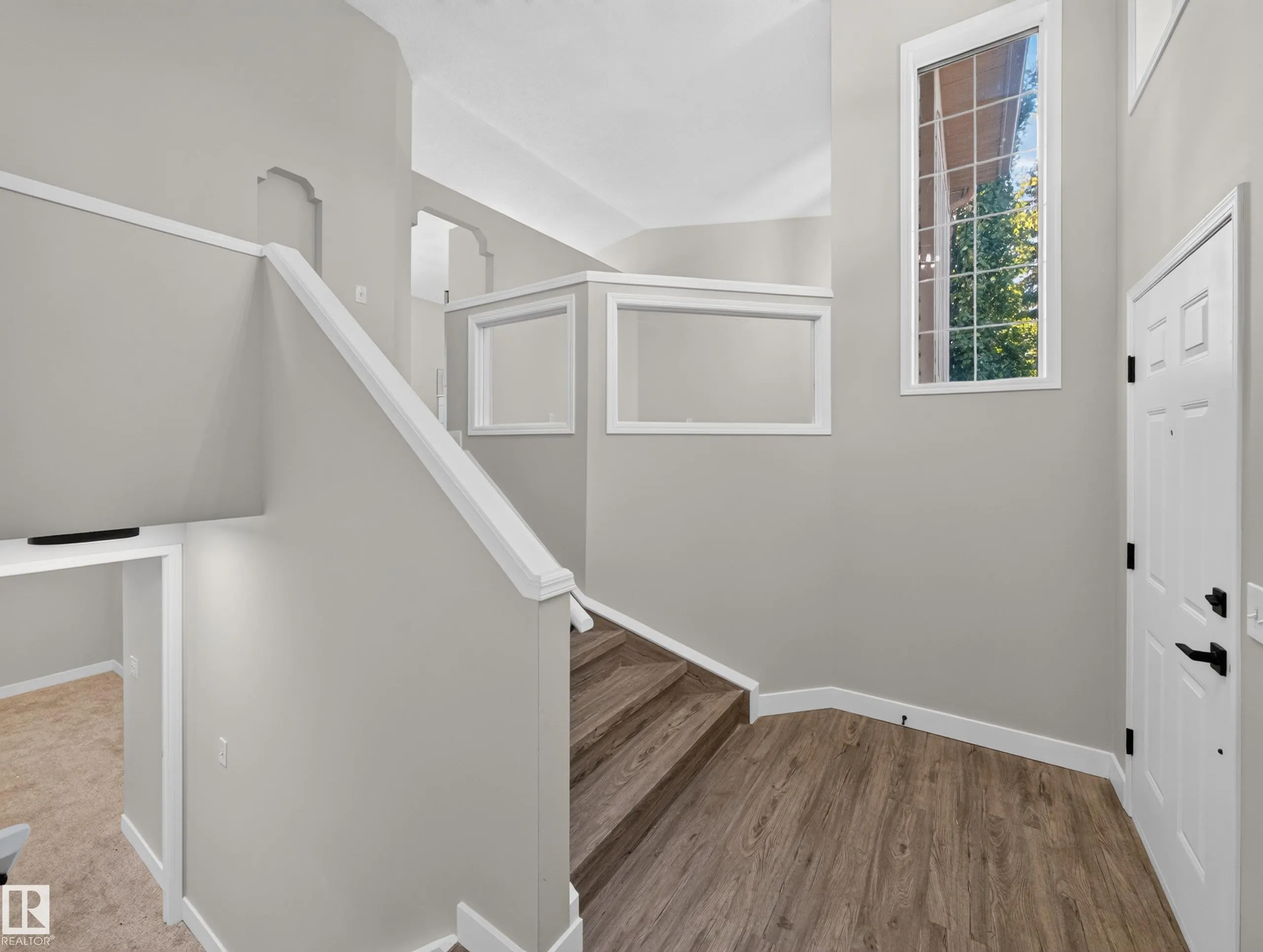 310 REGENCY Drive