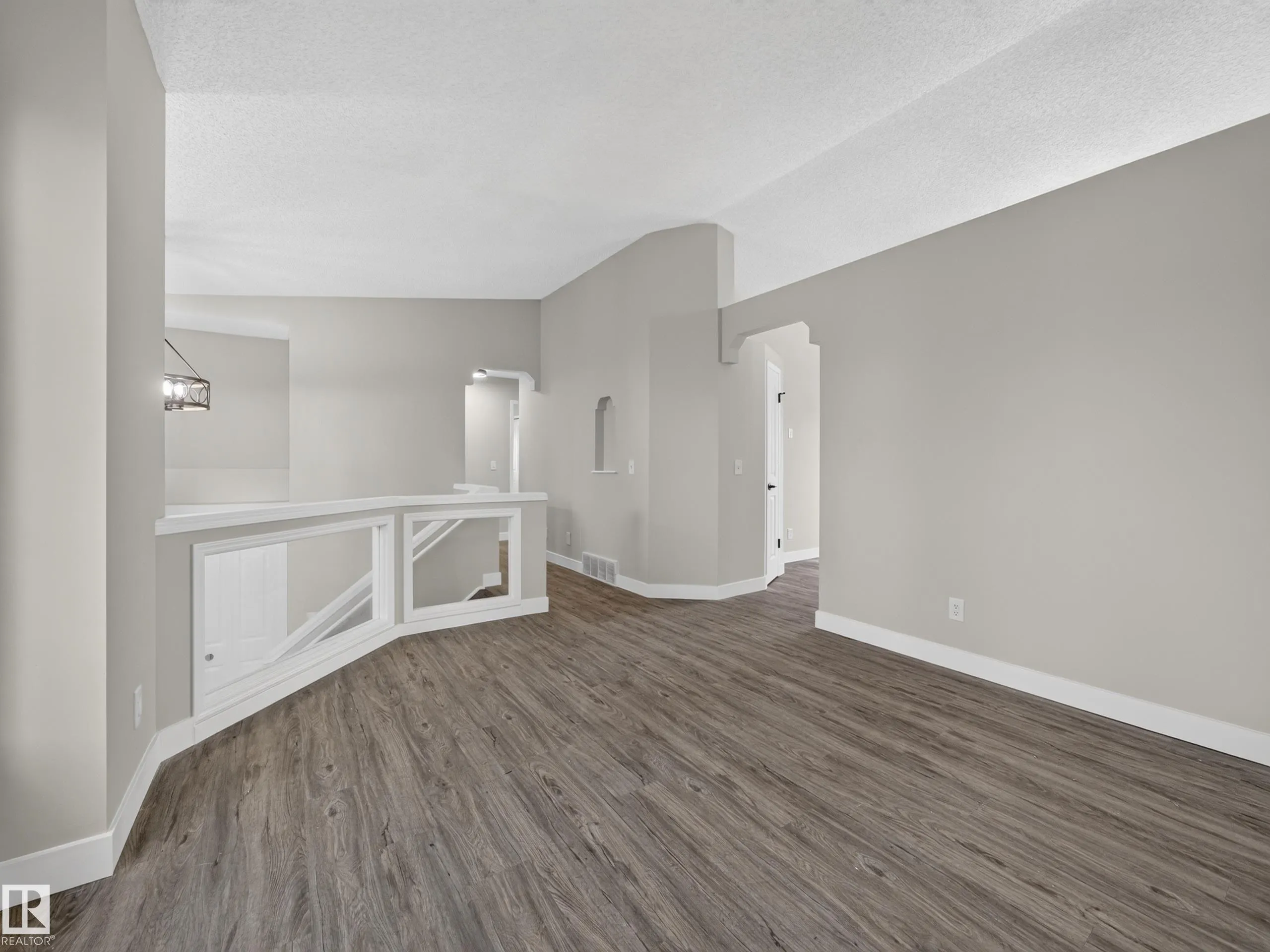 310 REGENCY Drive