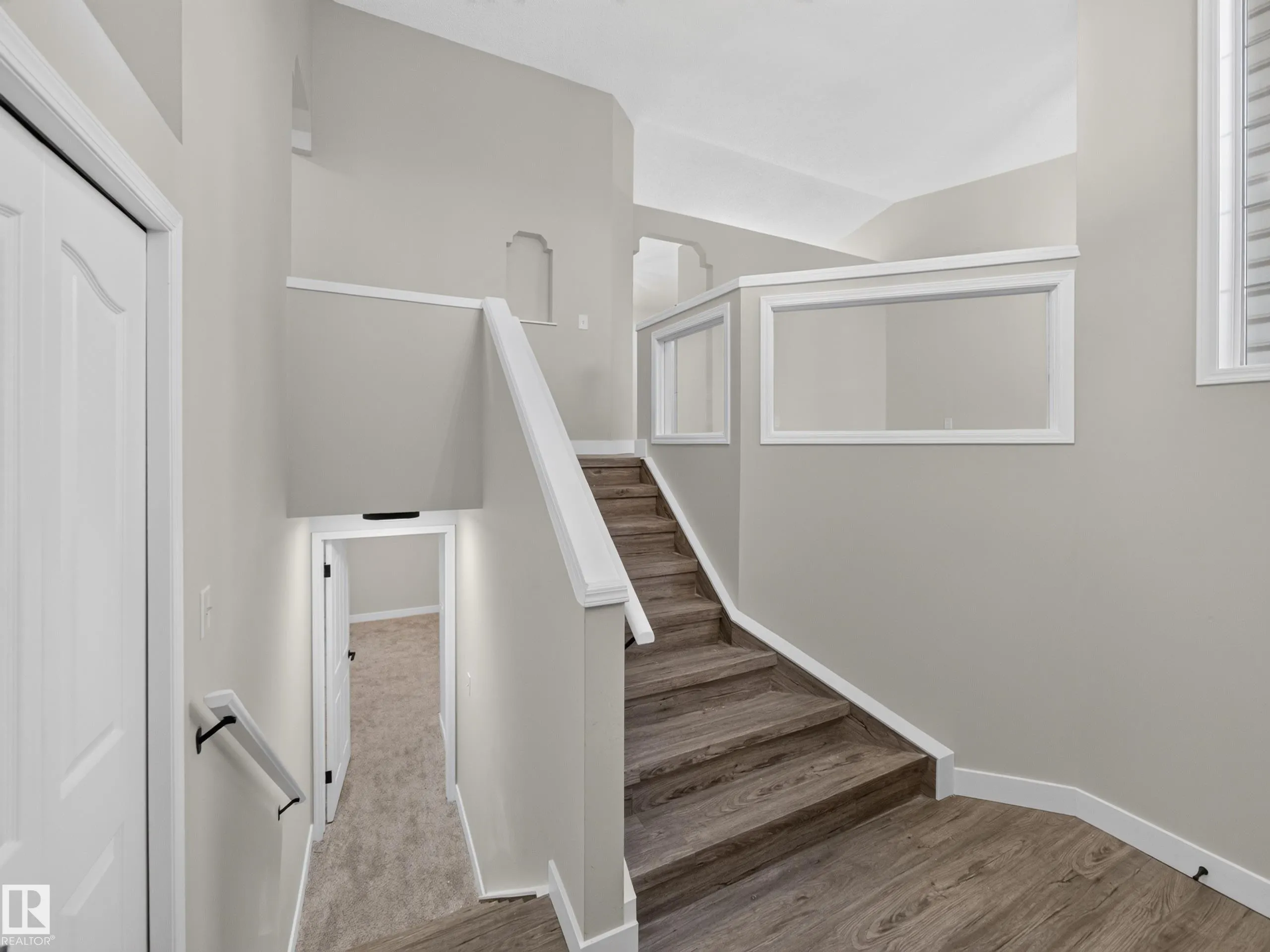 310 REGENCY Drive