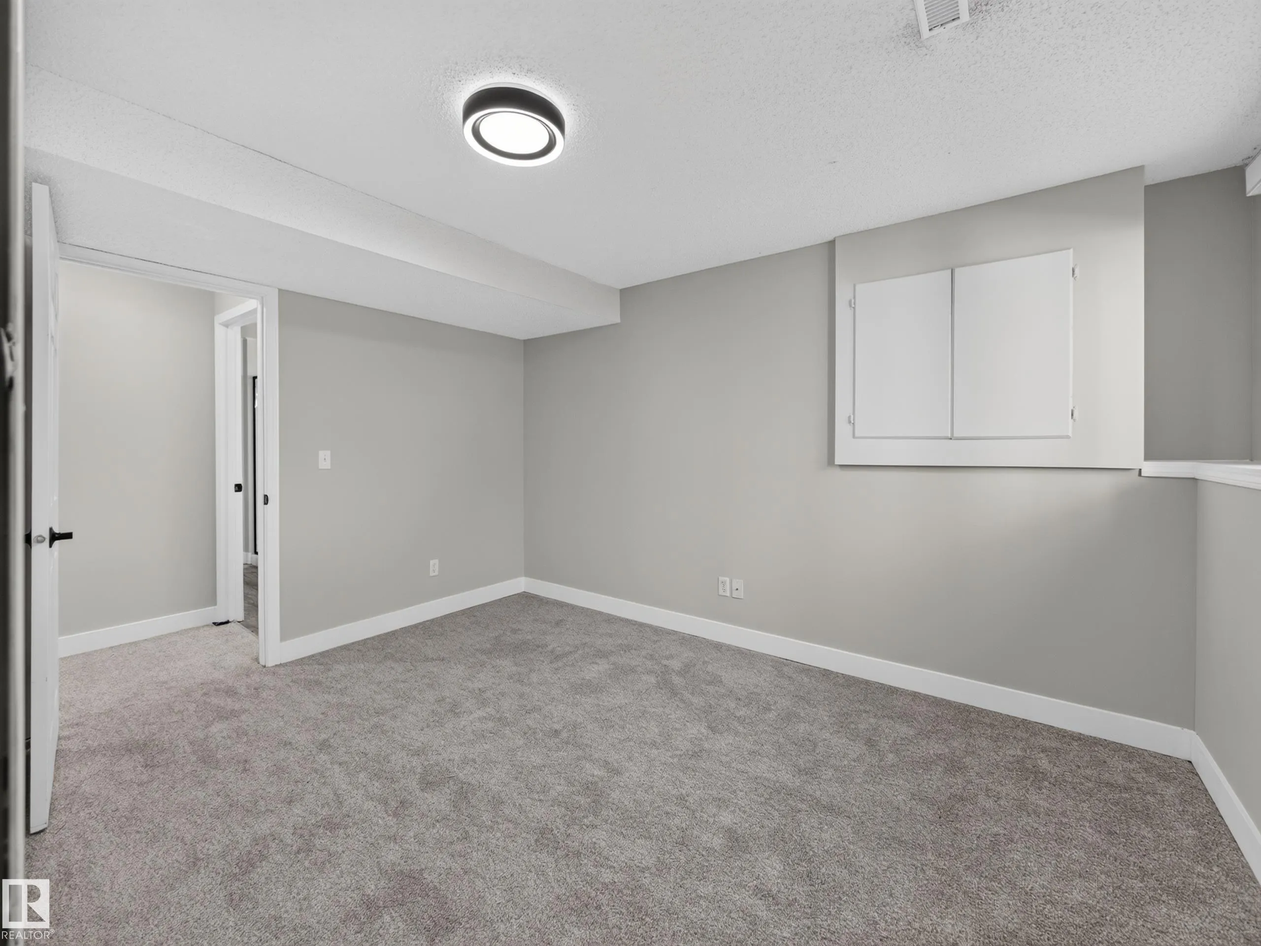 310 REGENCY Drive