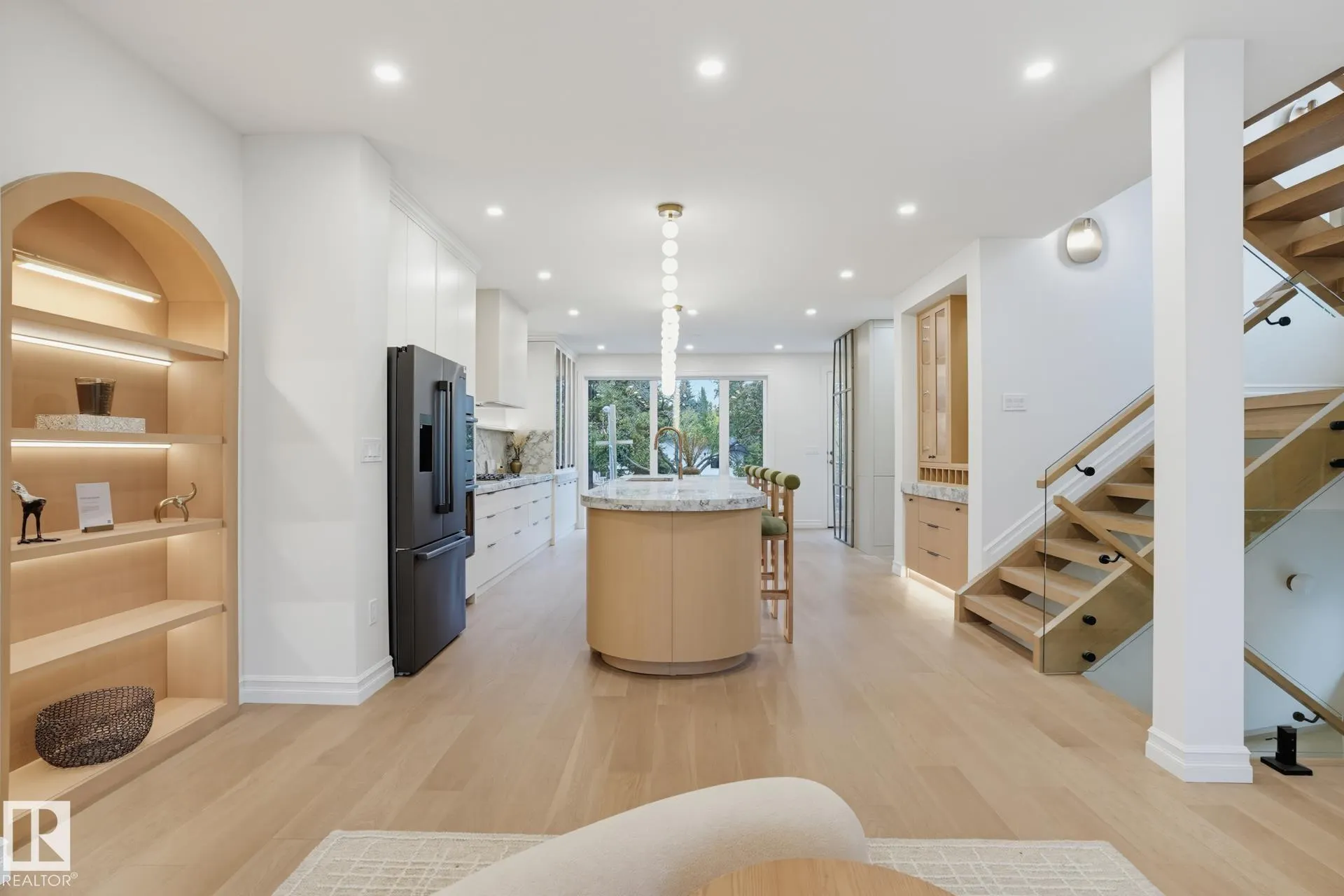 7305A 155 ST