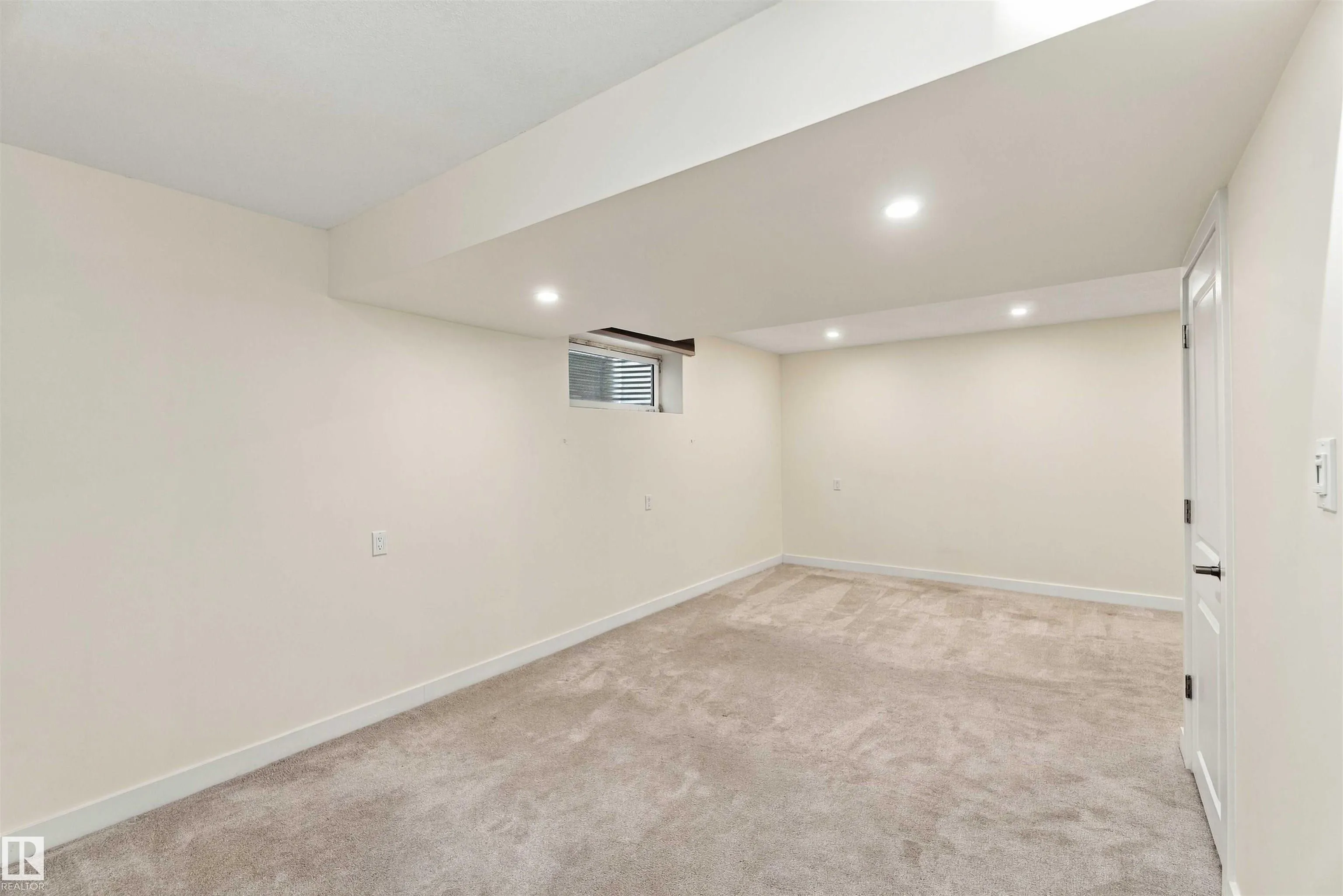 3 PETER Street