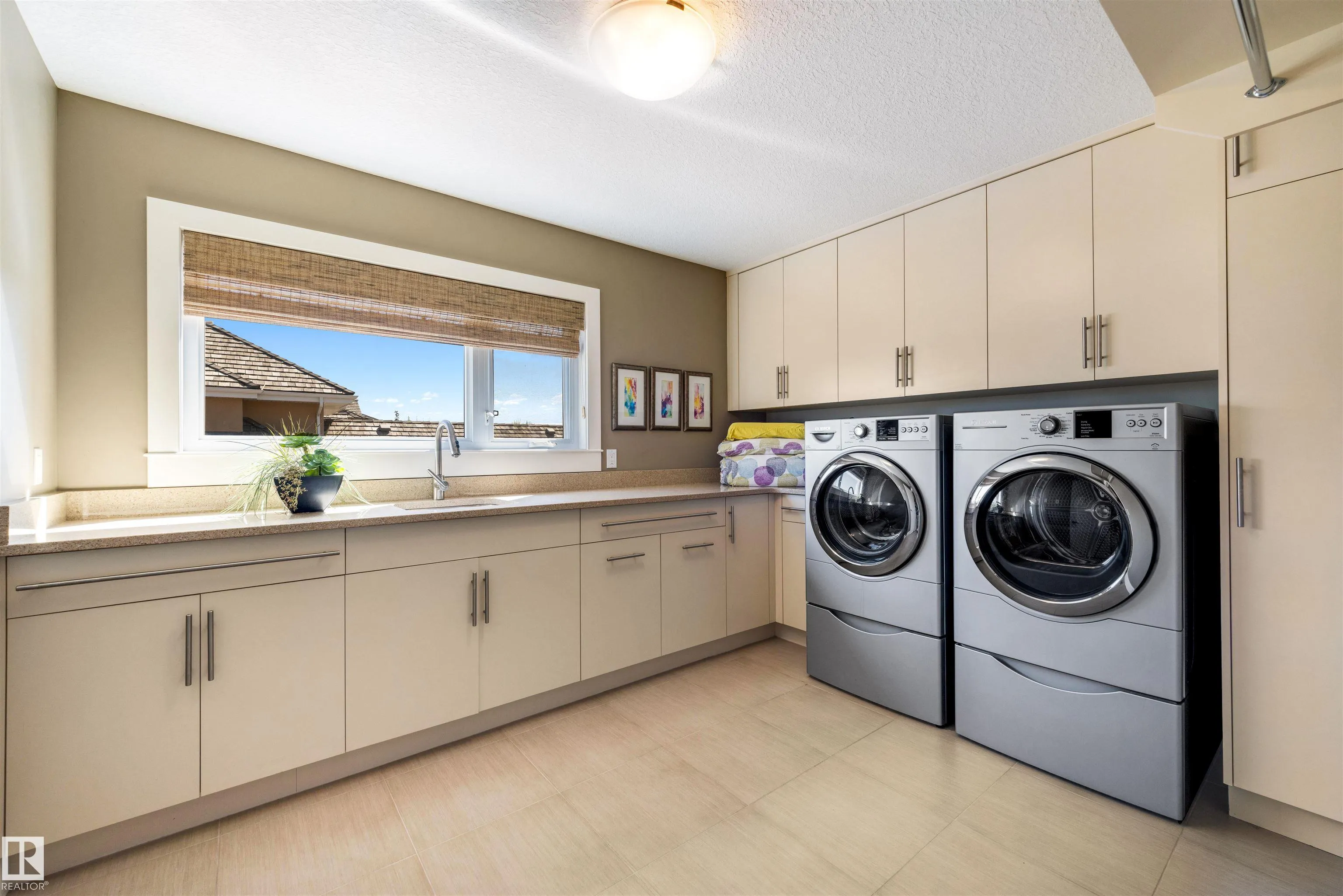 2464 CAMERON RAVINE Drive