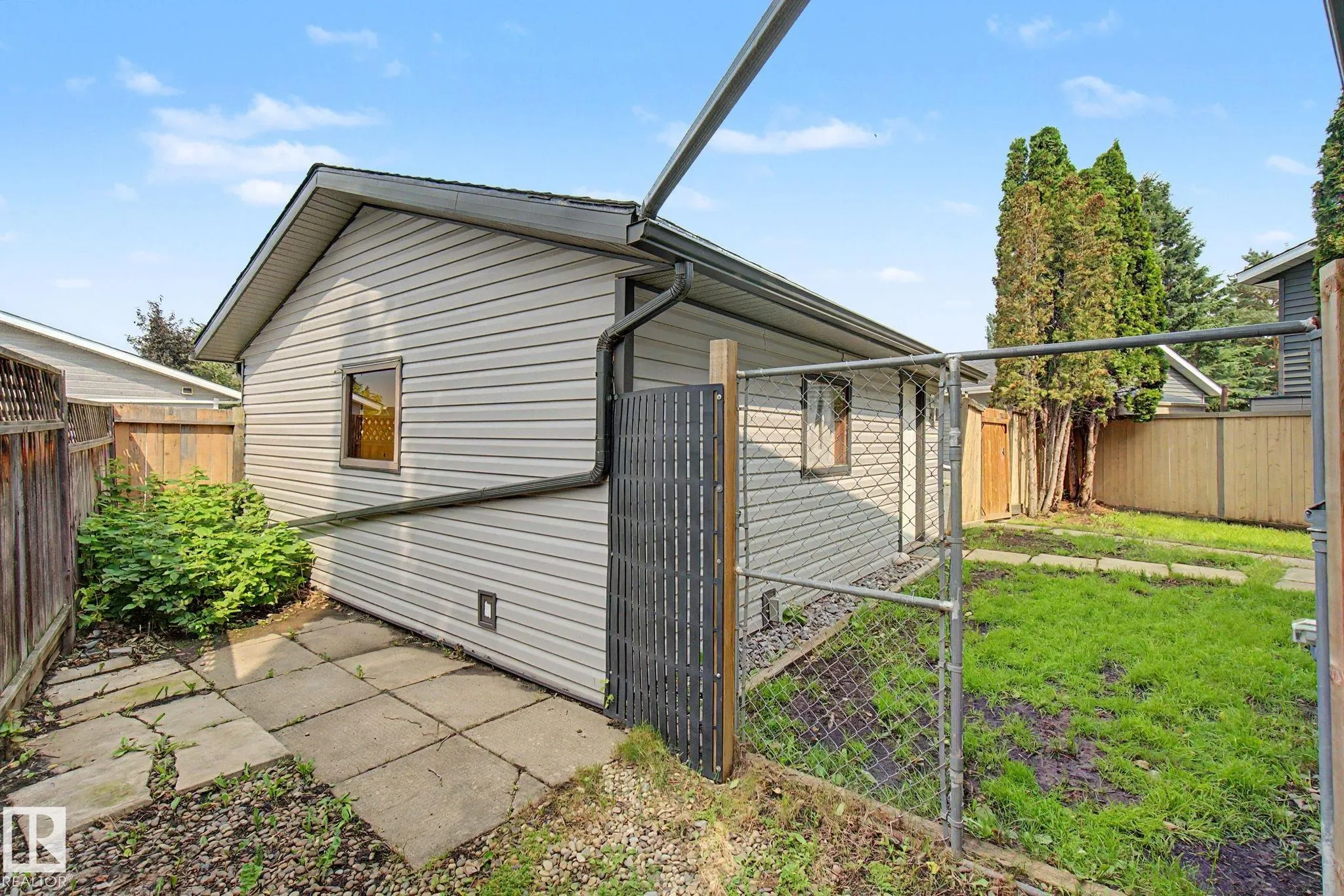 30 MATTHEW Road