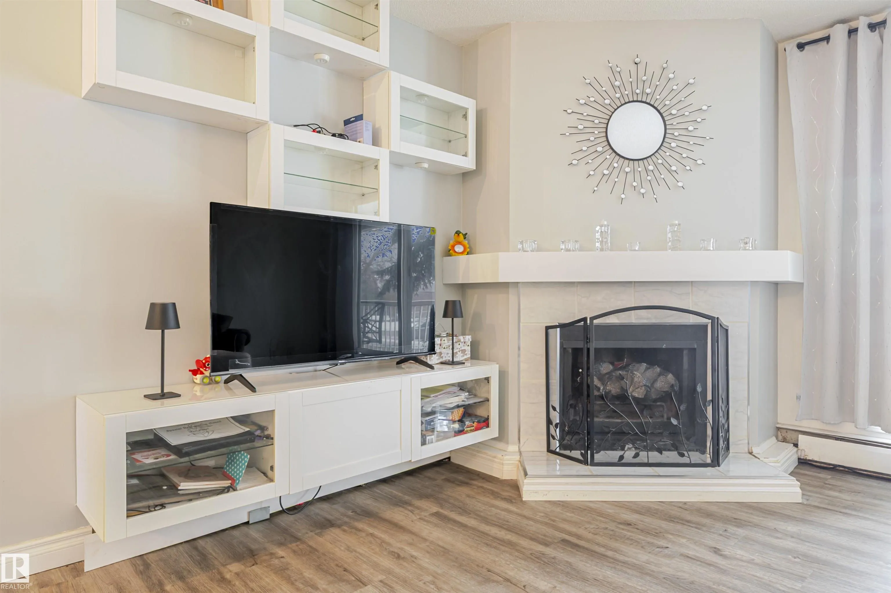 316 Woodbridge Way