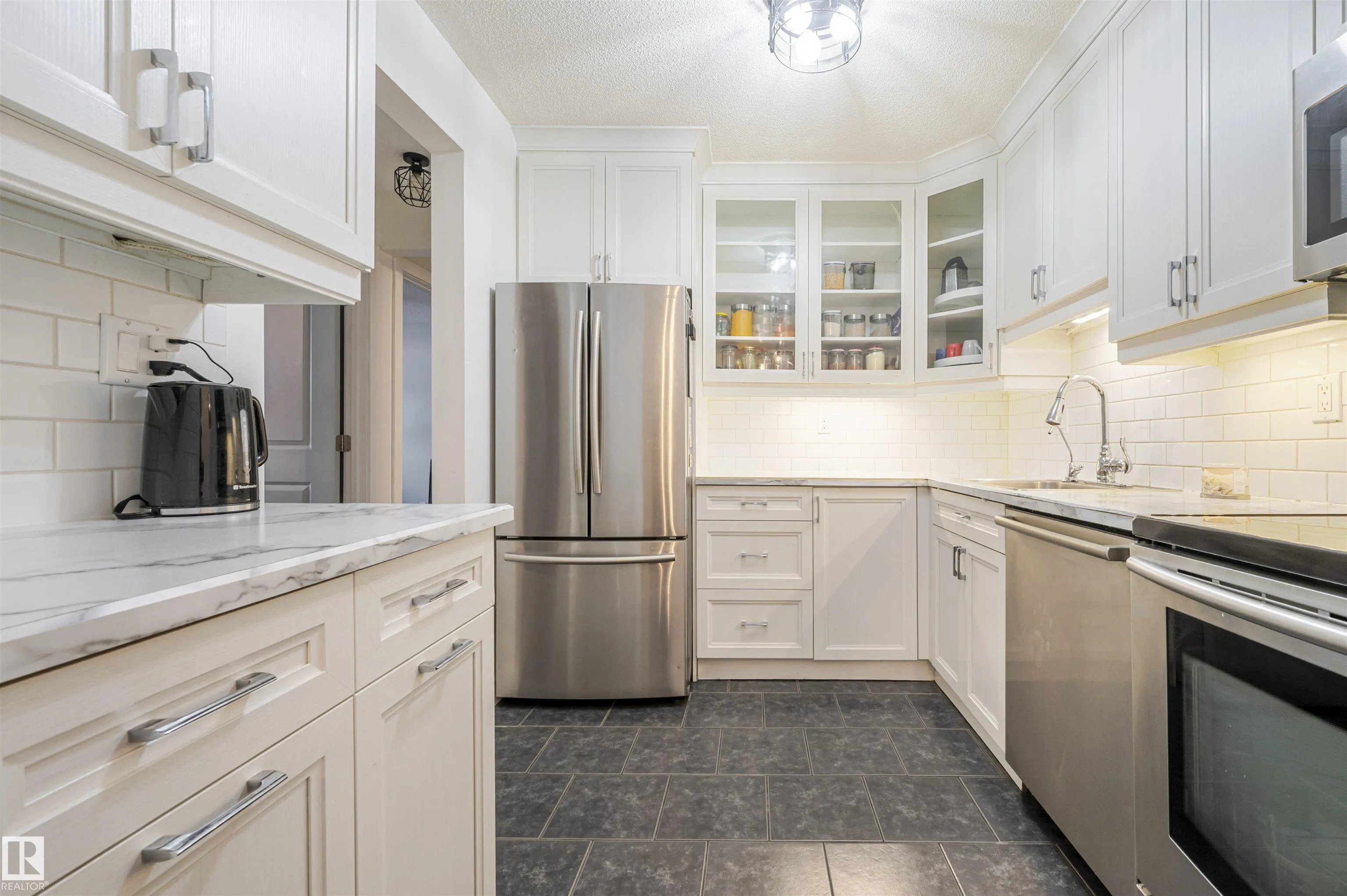 316 Woodbridge Way