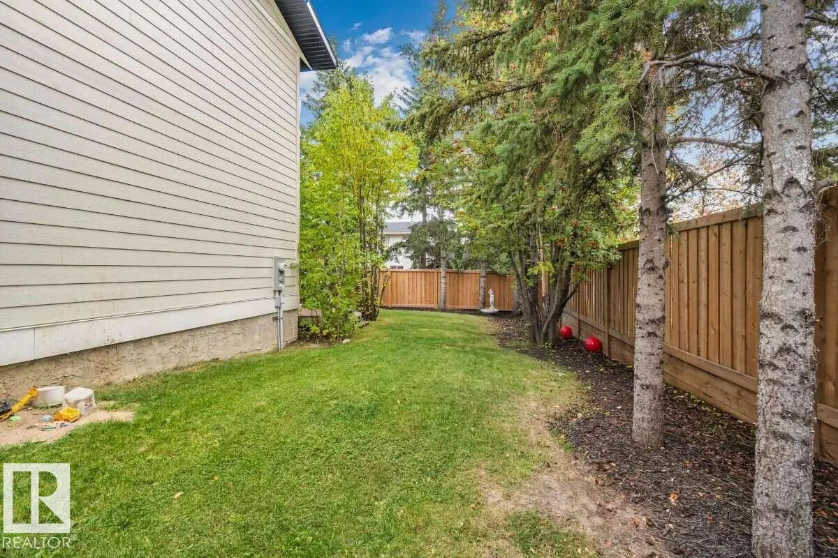 98 WOLF Crescent