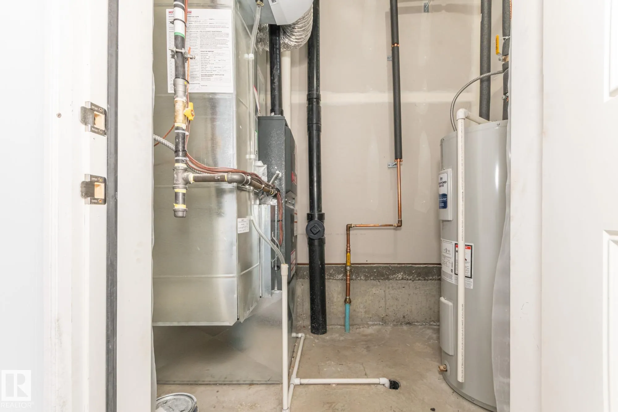 3607 James Mowatt Trail