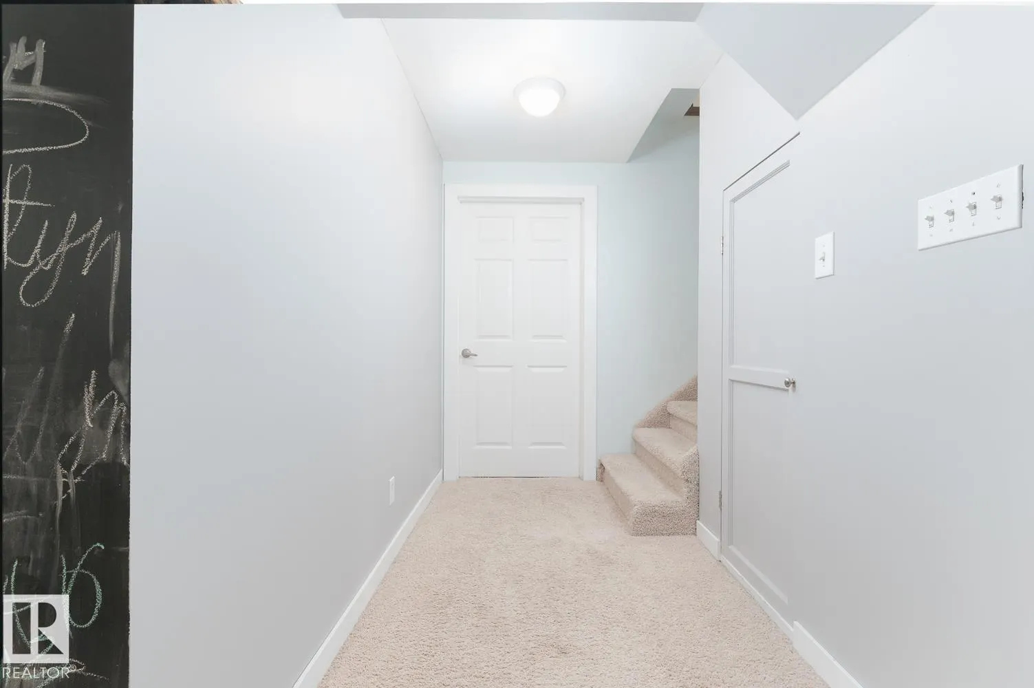 10 MARLBORO Place